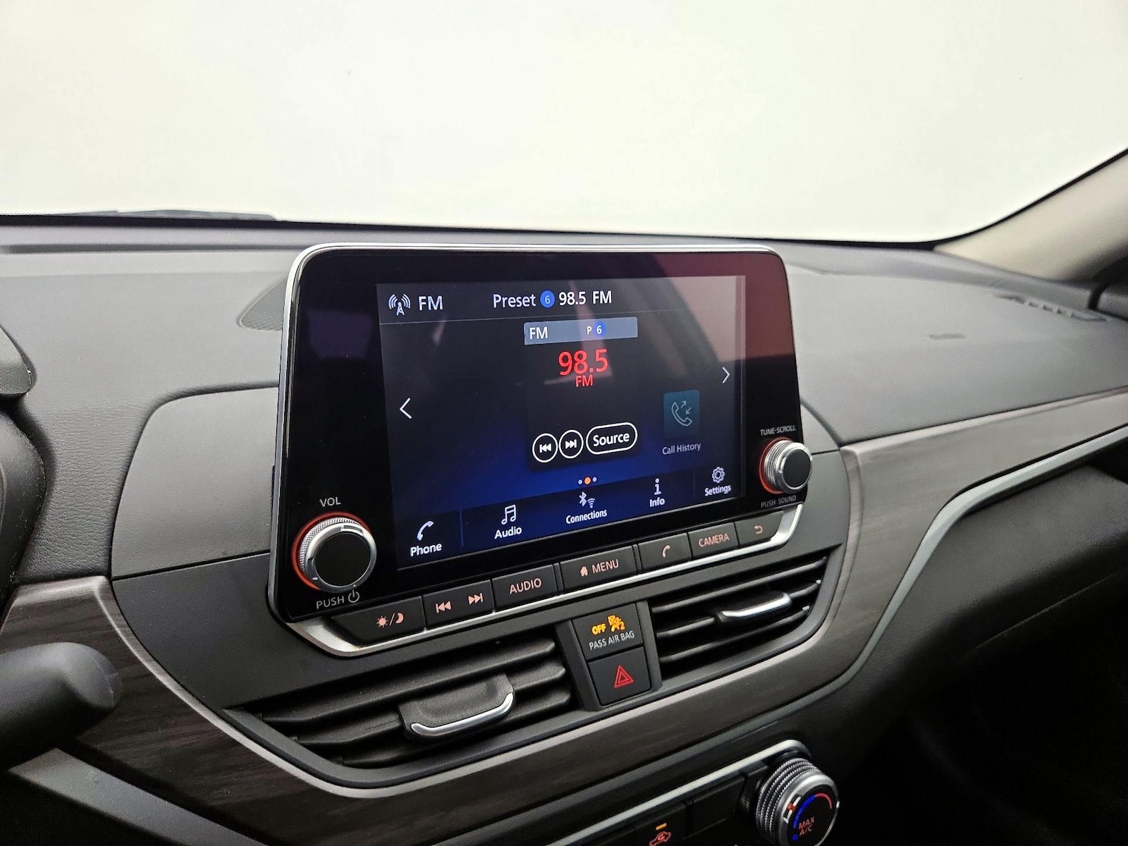 2025 Nissan Altima SV - Photo 16