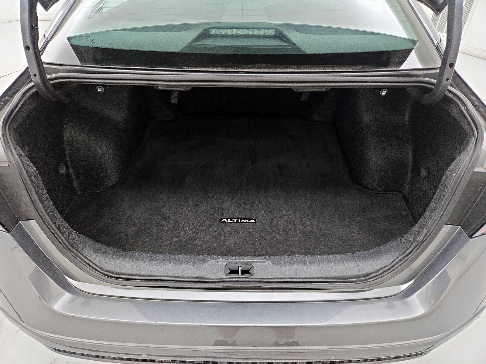 2025 Nissan Altima SV - Photo 21