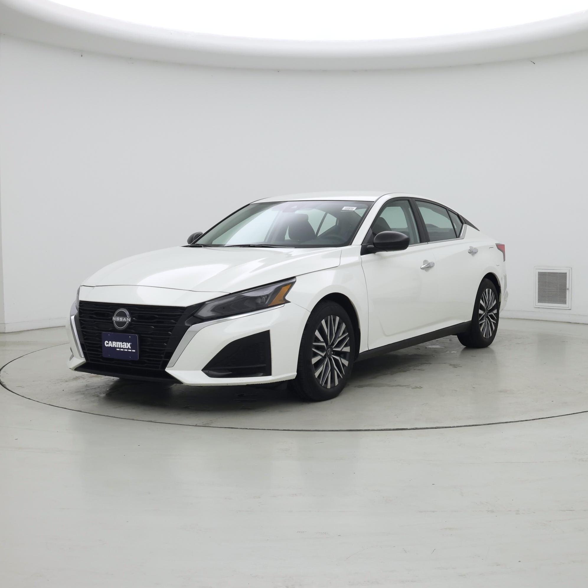 Thumbnail: 2025 Nissan Altima - 4