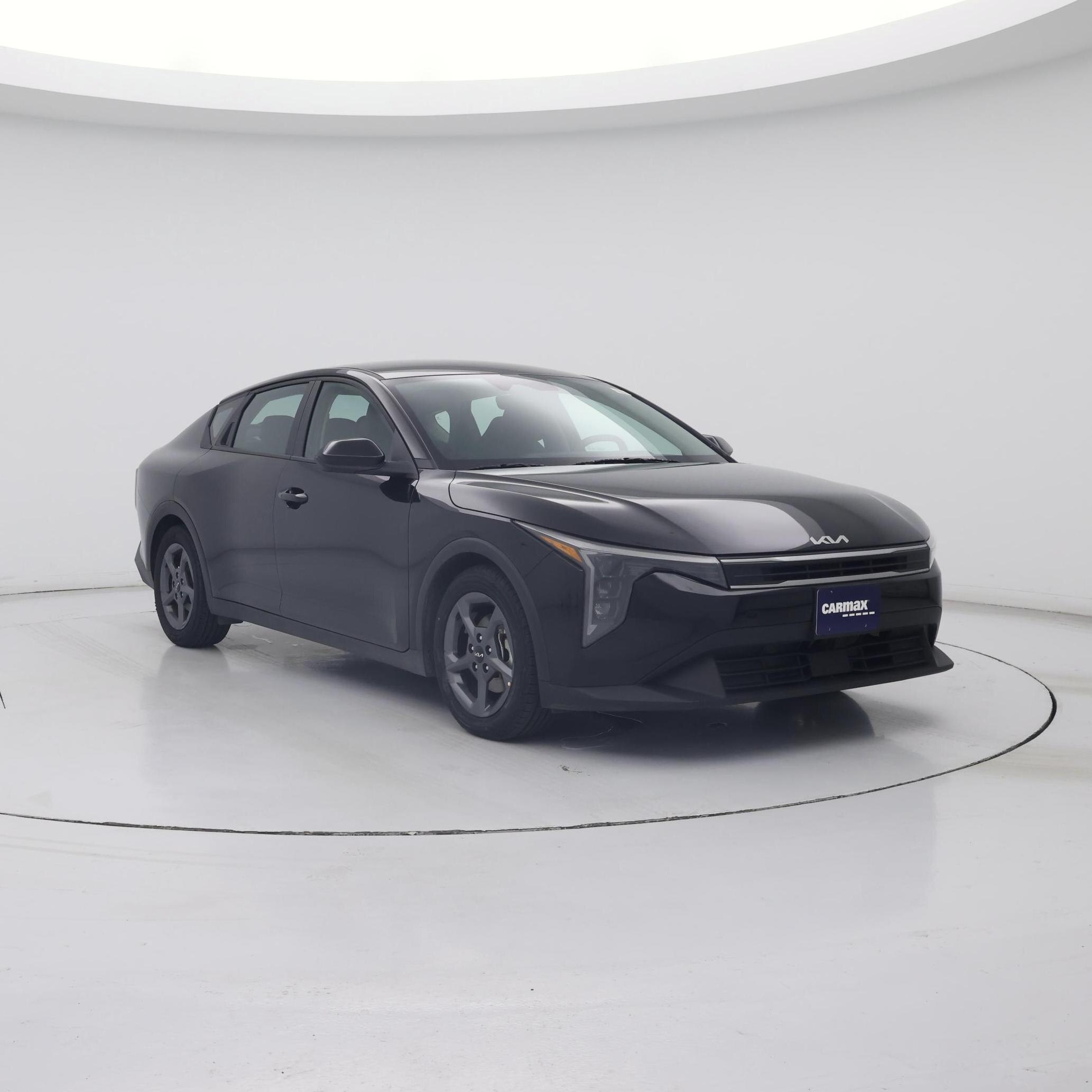 Black 2025 Kia K4 Sedan Front-Wheel Drive Automatic
