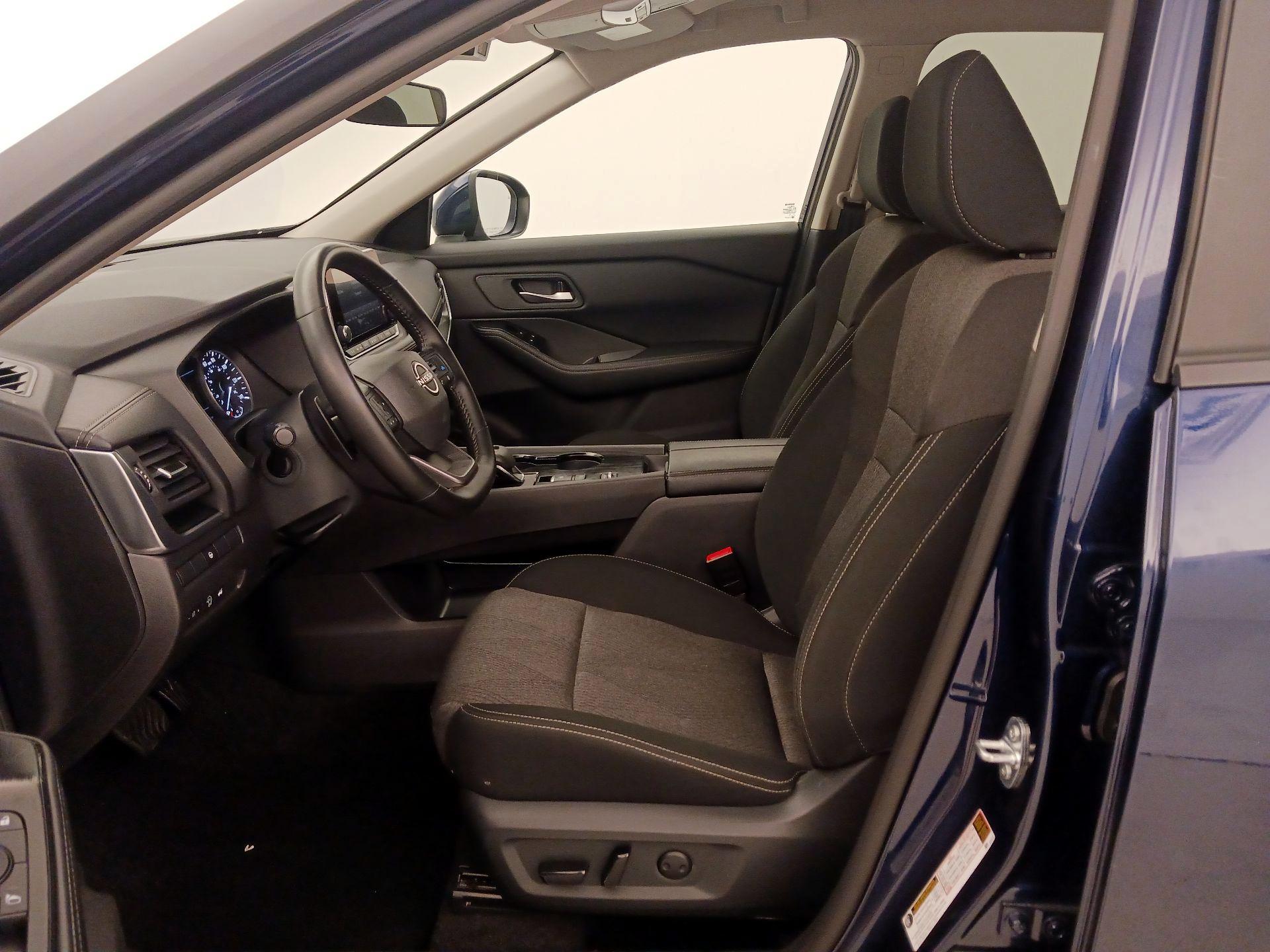 Thumbnail: 2025 Nissan Rogue - 11