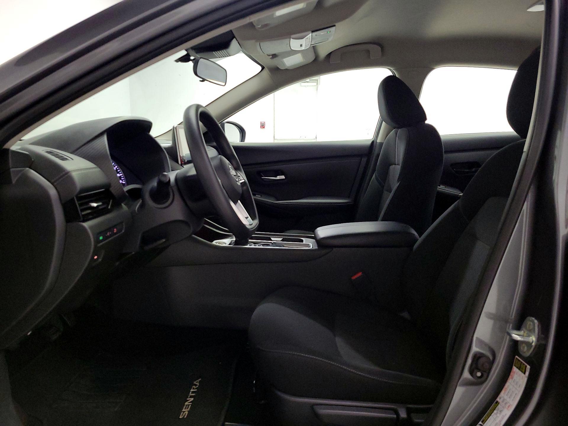 Thumbnail: 2025 Nissan Sentra - 11
