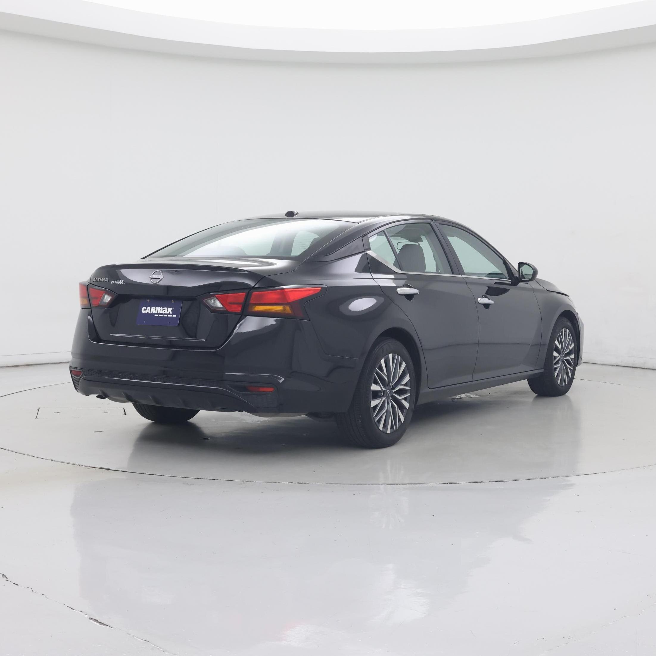 Thumbnail: 2025 Nissan Altima - 8