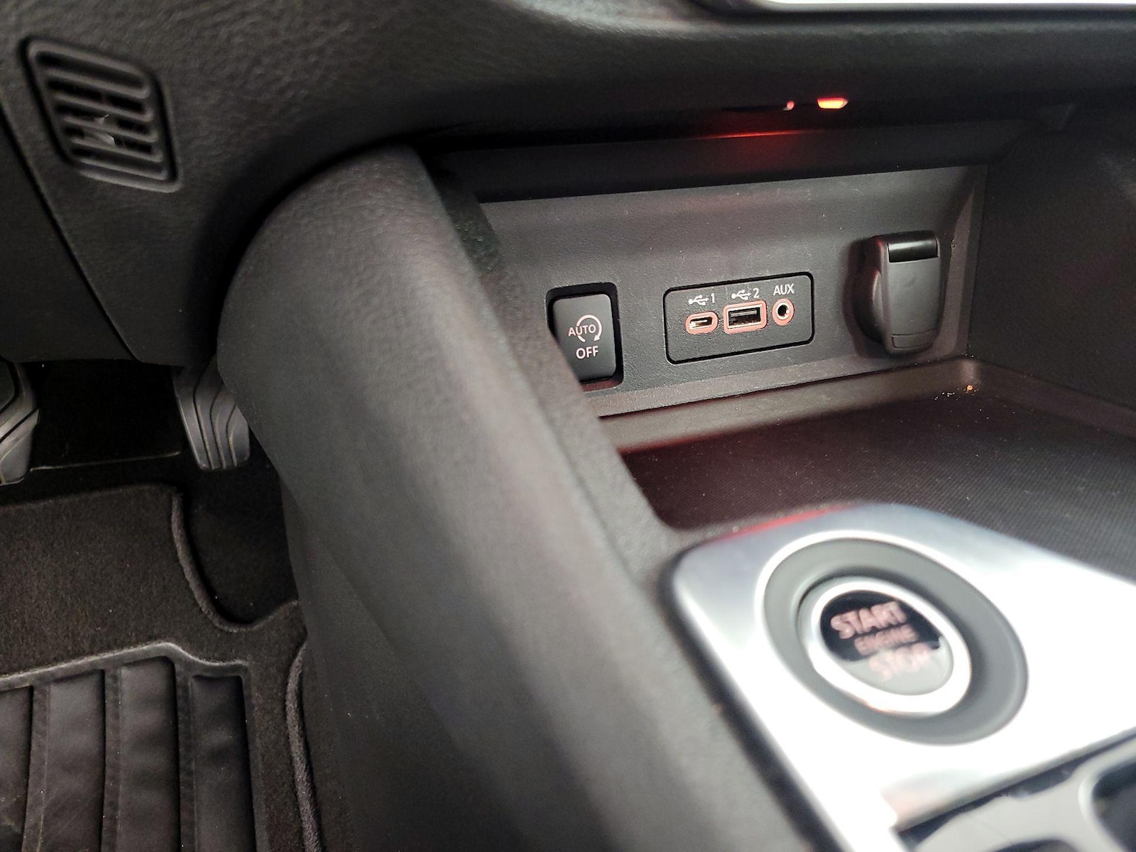 2025 Nissan Sentra SV - Photo 19