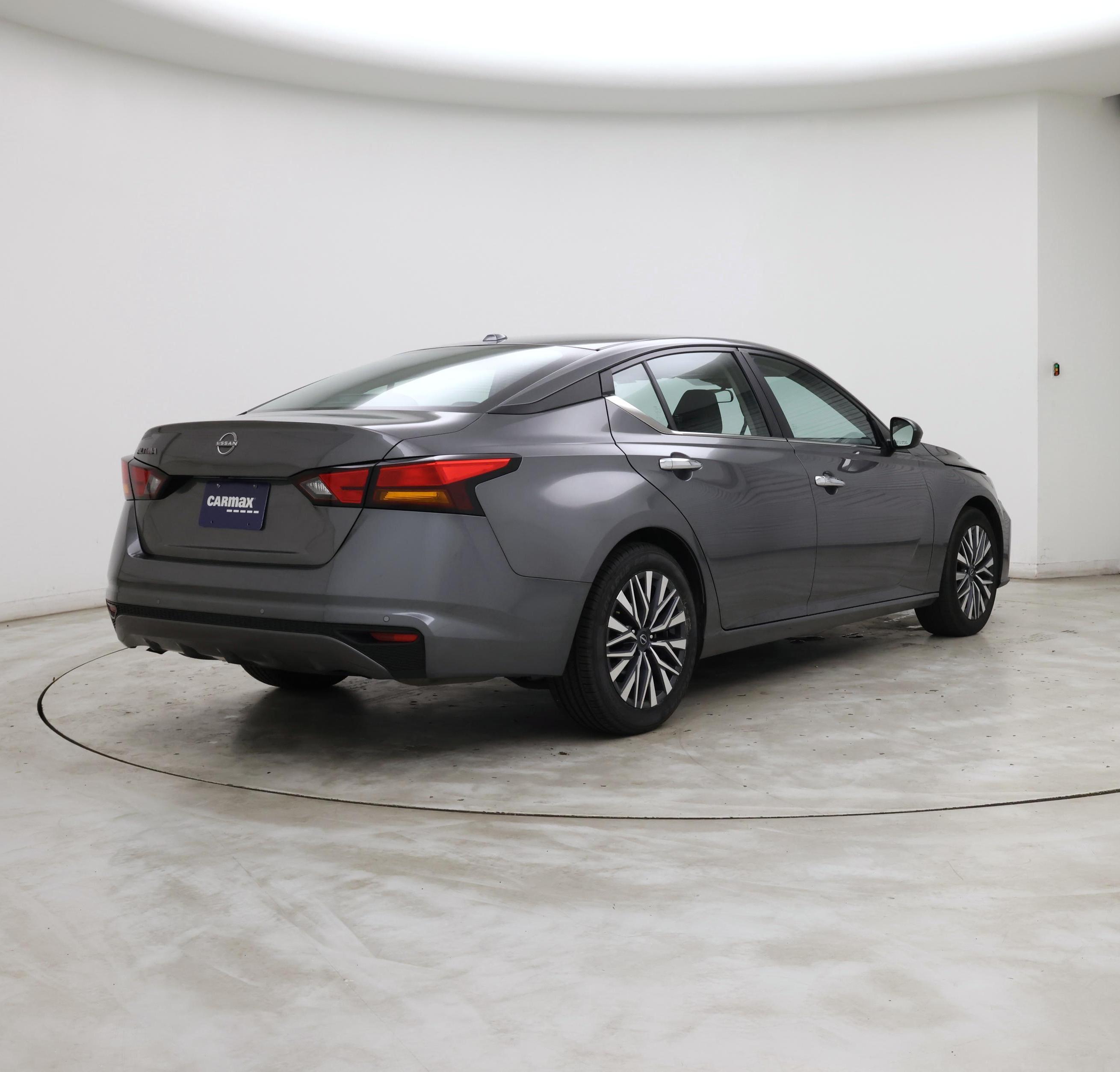Thumbnail: 2025 Nissan Altima - 8