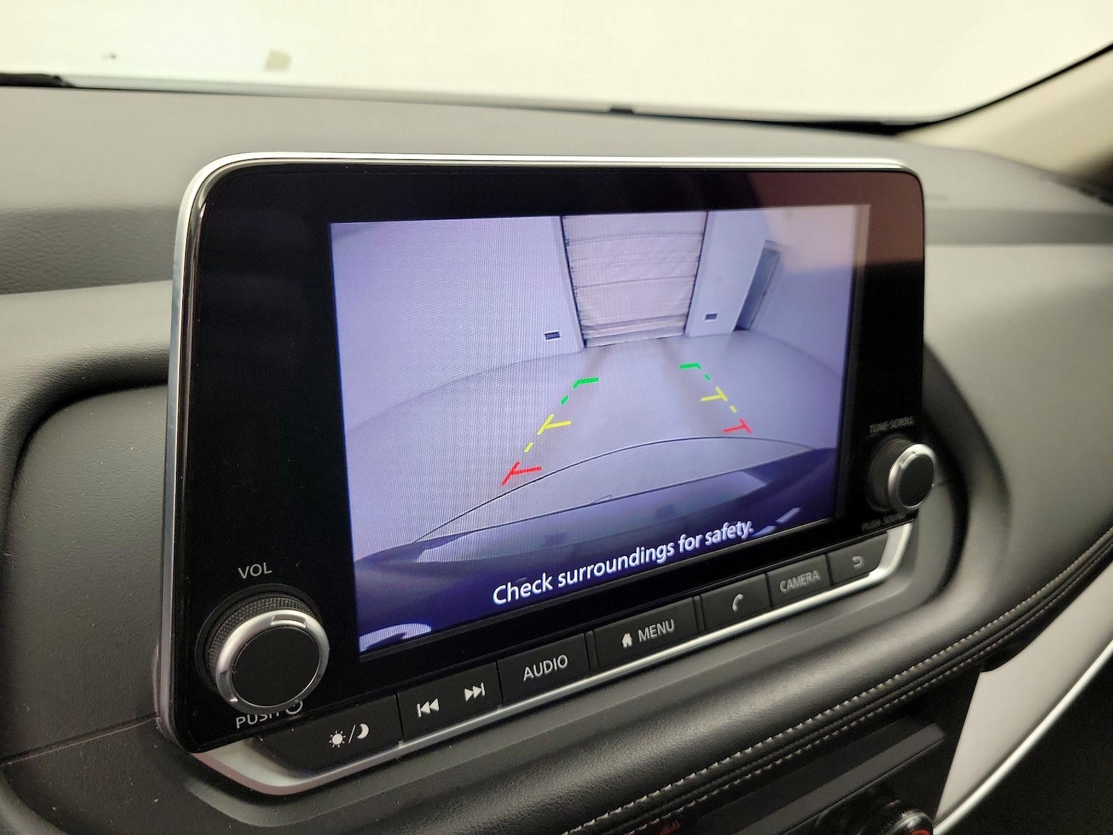 2025 Nissan Rogue SV - Photo 15