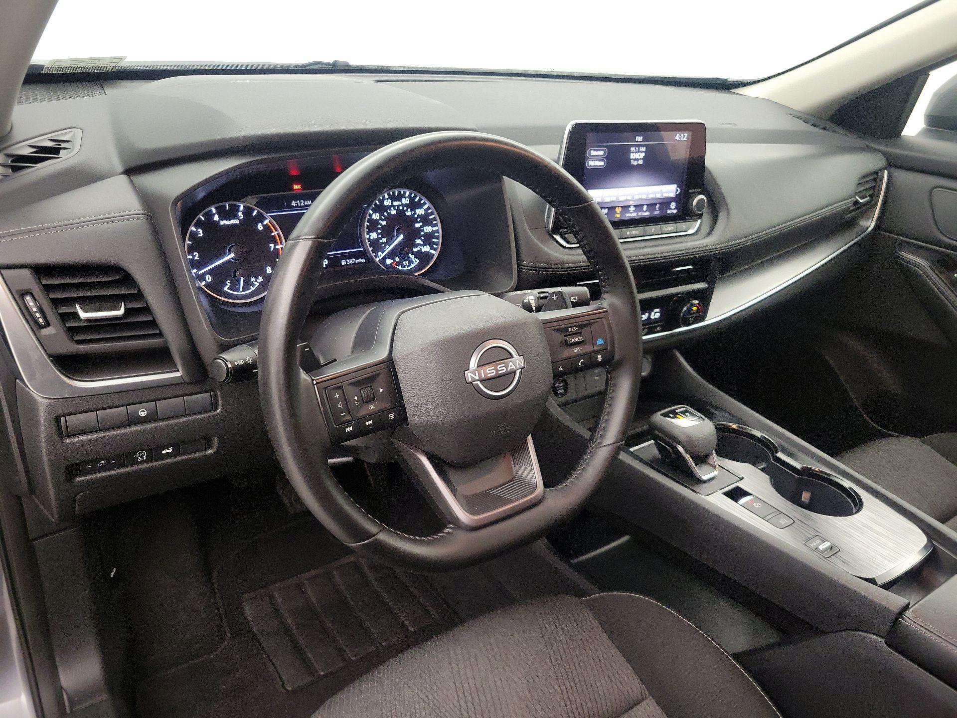 Thumbnail: 2025 Nissan Rogue - 9