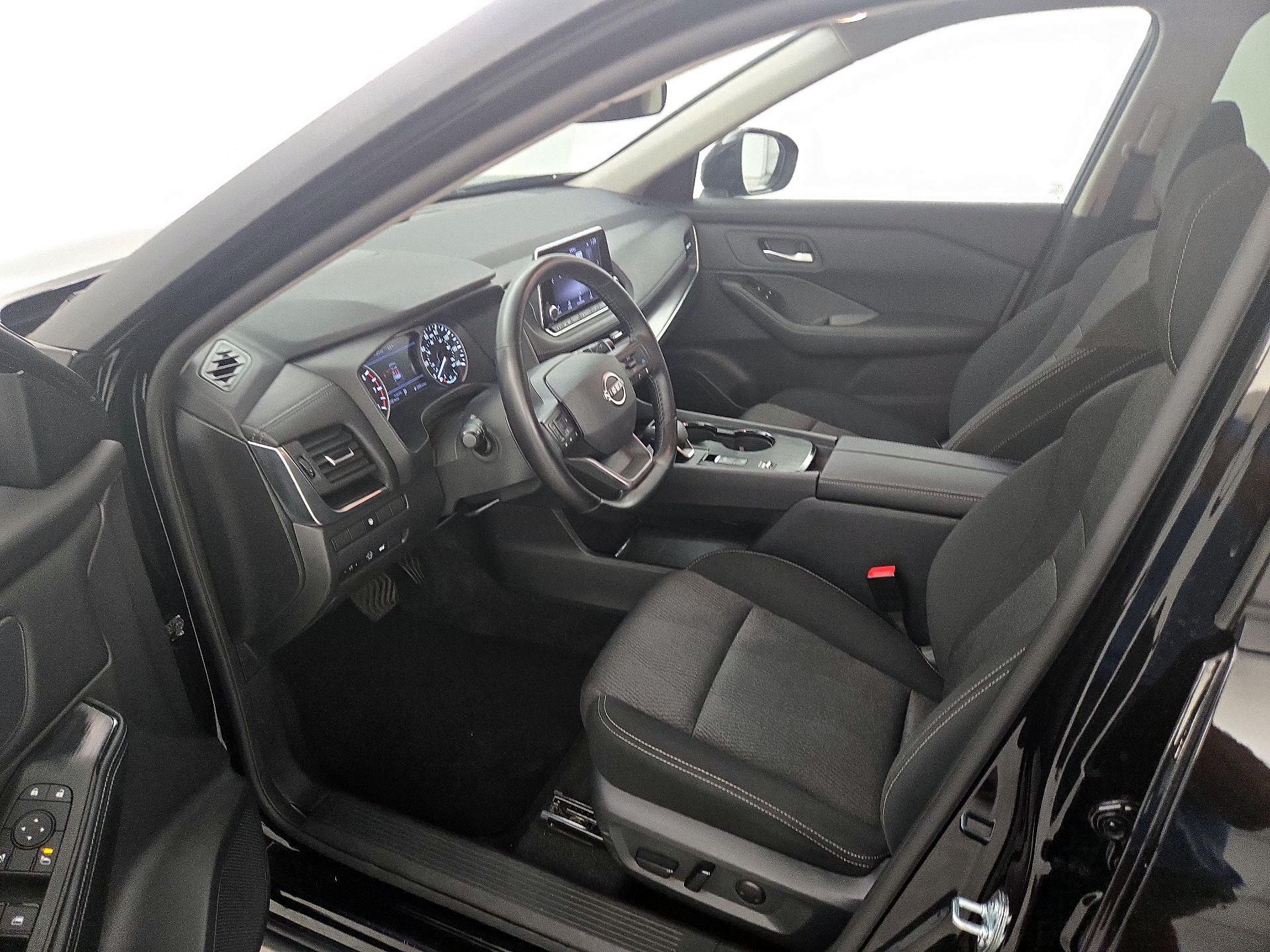 Thumbnail: 2025 Nissan Rogue - 11