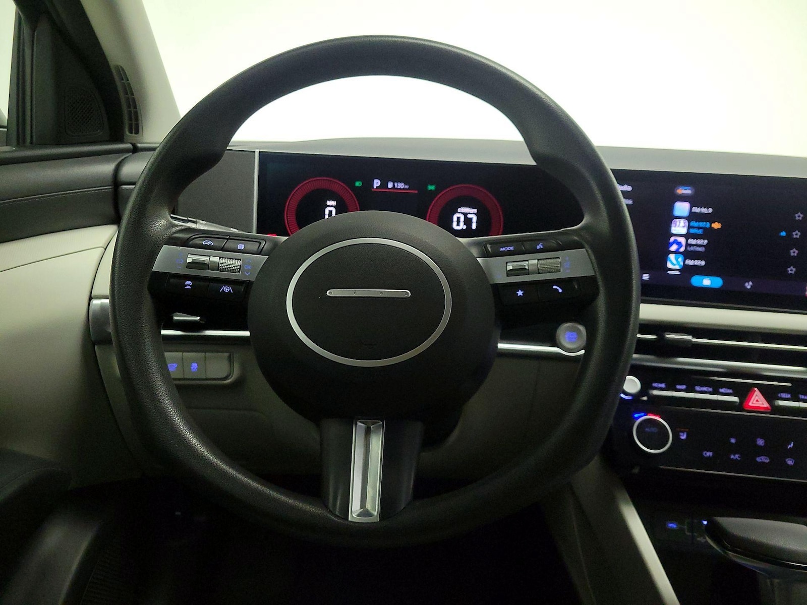 2025 Hyundai Tucson SEL - Photo 11
