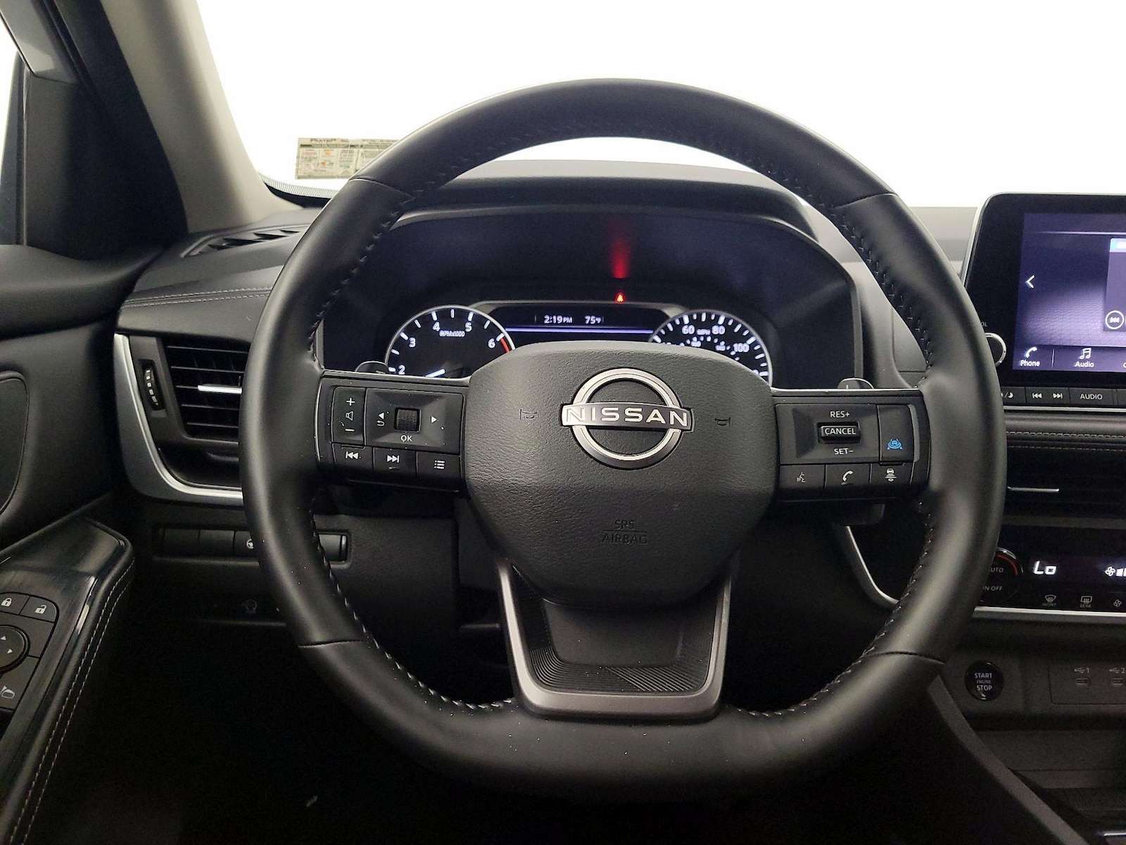 2025 Nissan Rogue SV - Photo 11