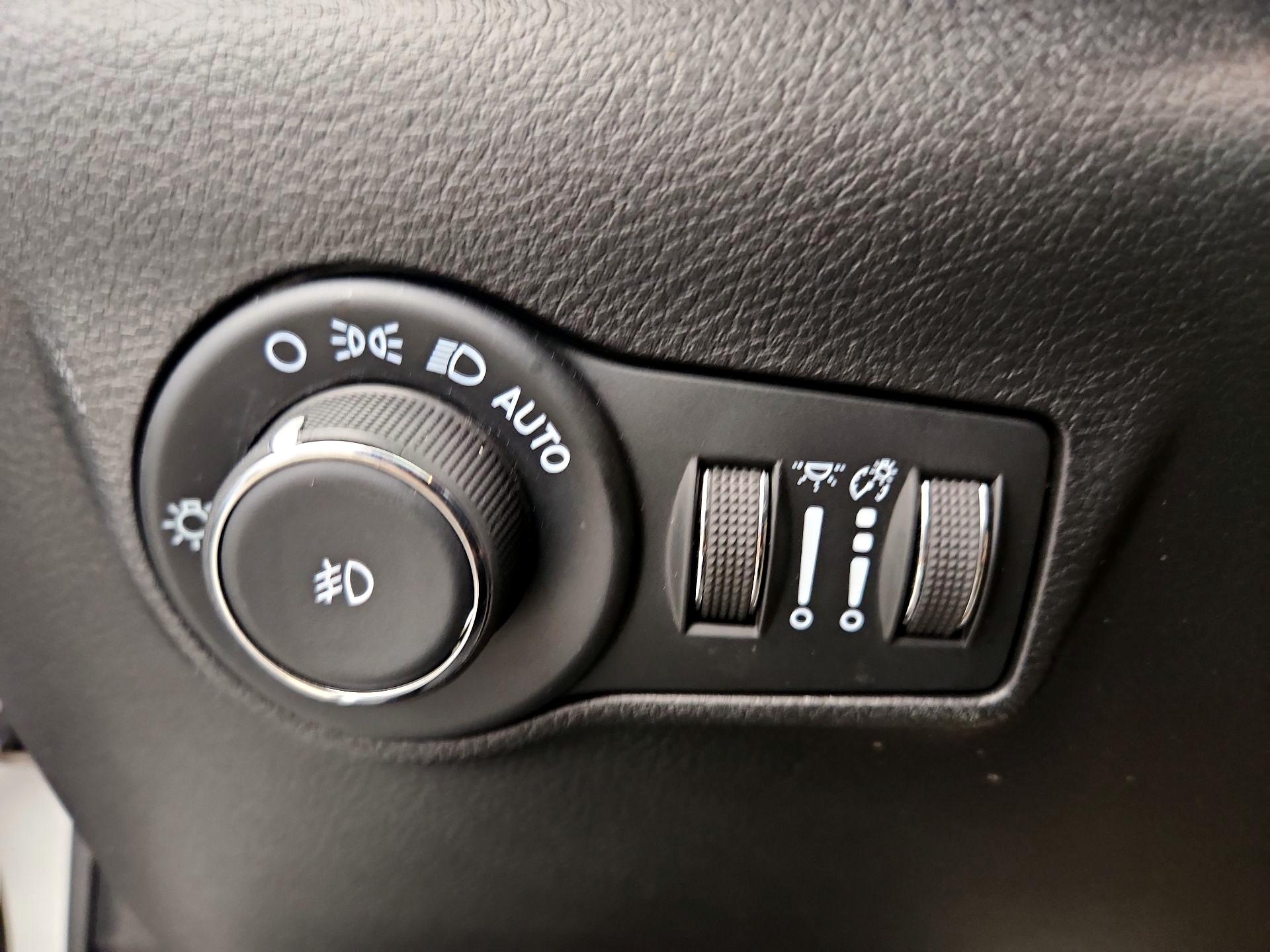 Thumbnail: 2025 Jeep Compass - 13