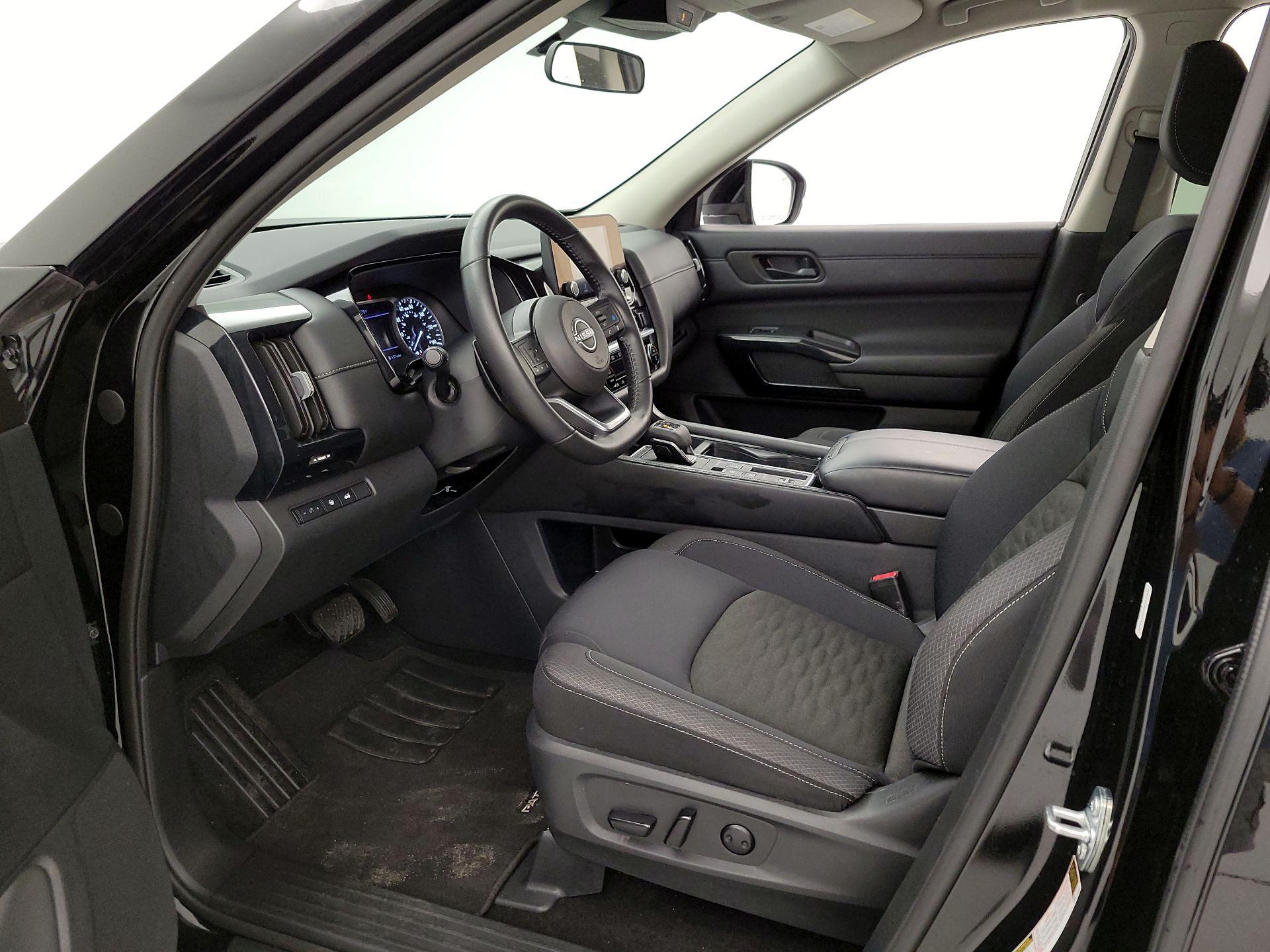 Thumbnail: 2025 Nissan Pathfinder - 11