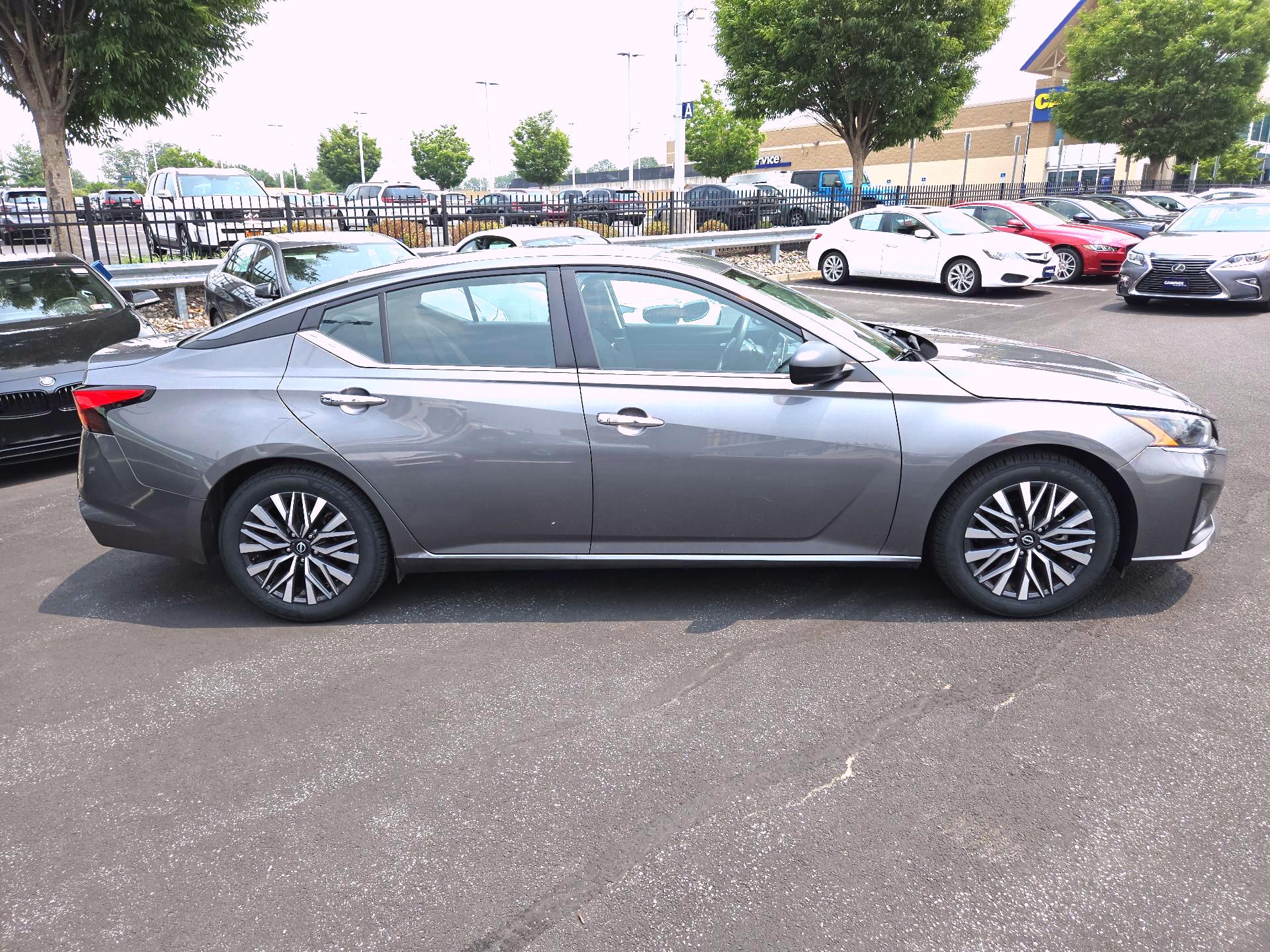 Thumbnail: 2025 Nissan Altima - 4