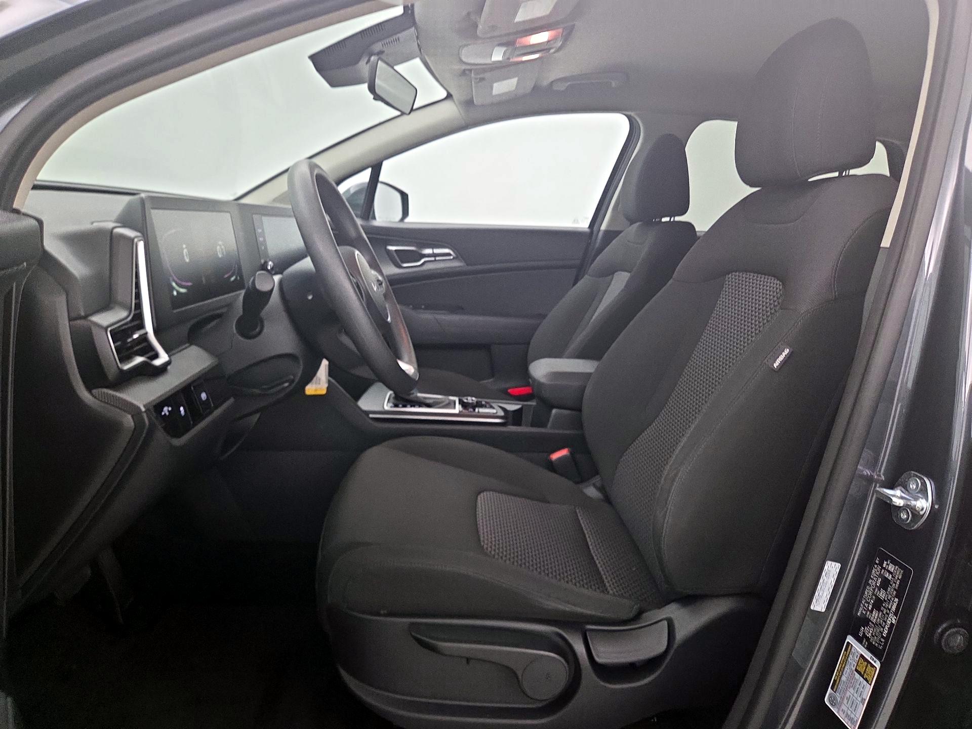 Thumbnail: 2025 Kia Sportage - 11