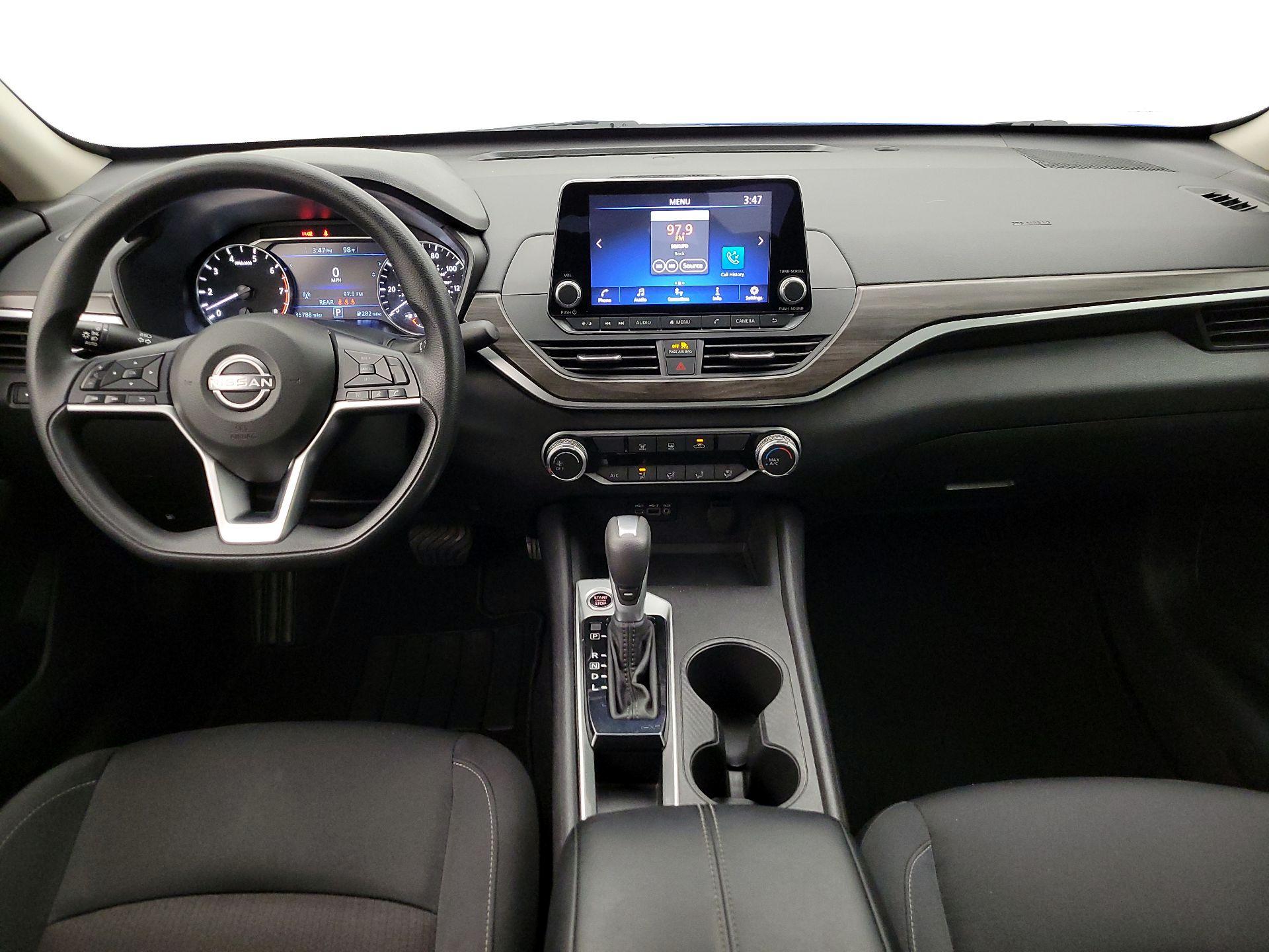 Thumbnail: 2025 Nissan Altima - 9