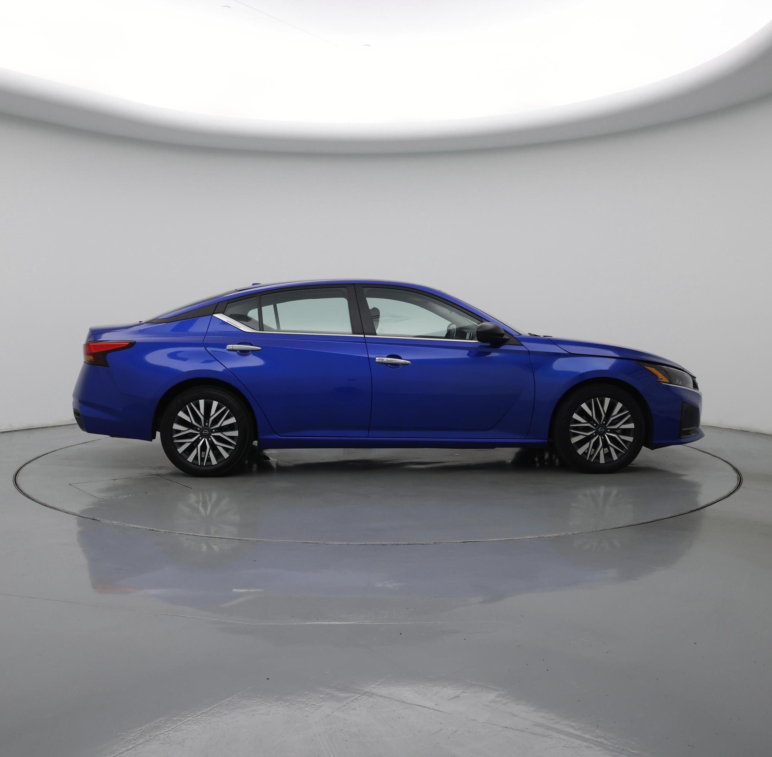 Thumbnail: 2025 Nissan Altima - 7