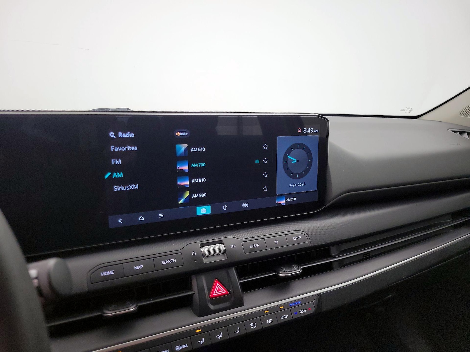 2025 Kia K4 LXS - Photo 16