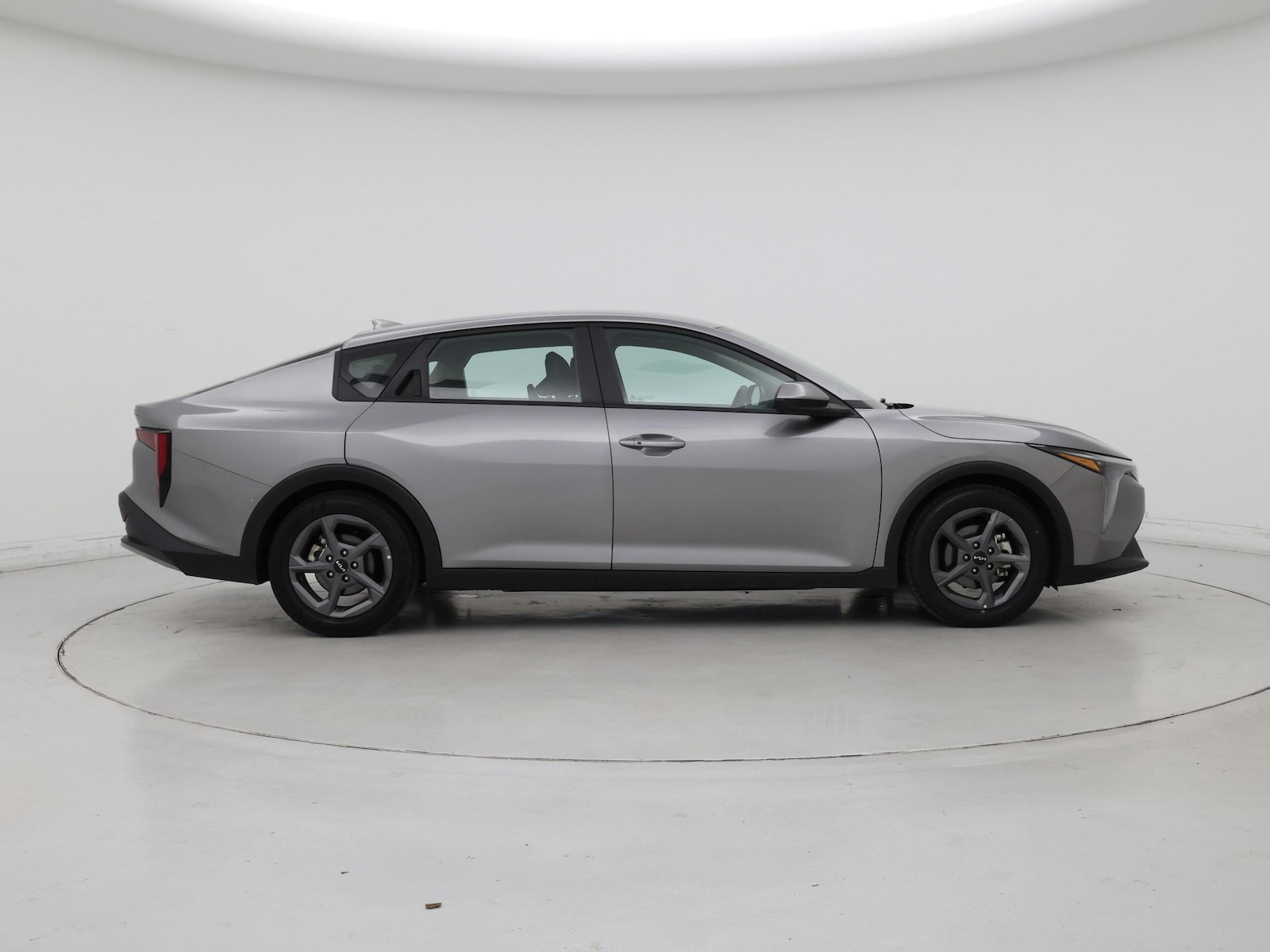 2025 Kia K4 LXS - Photo 8