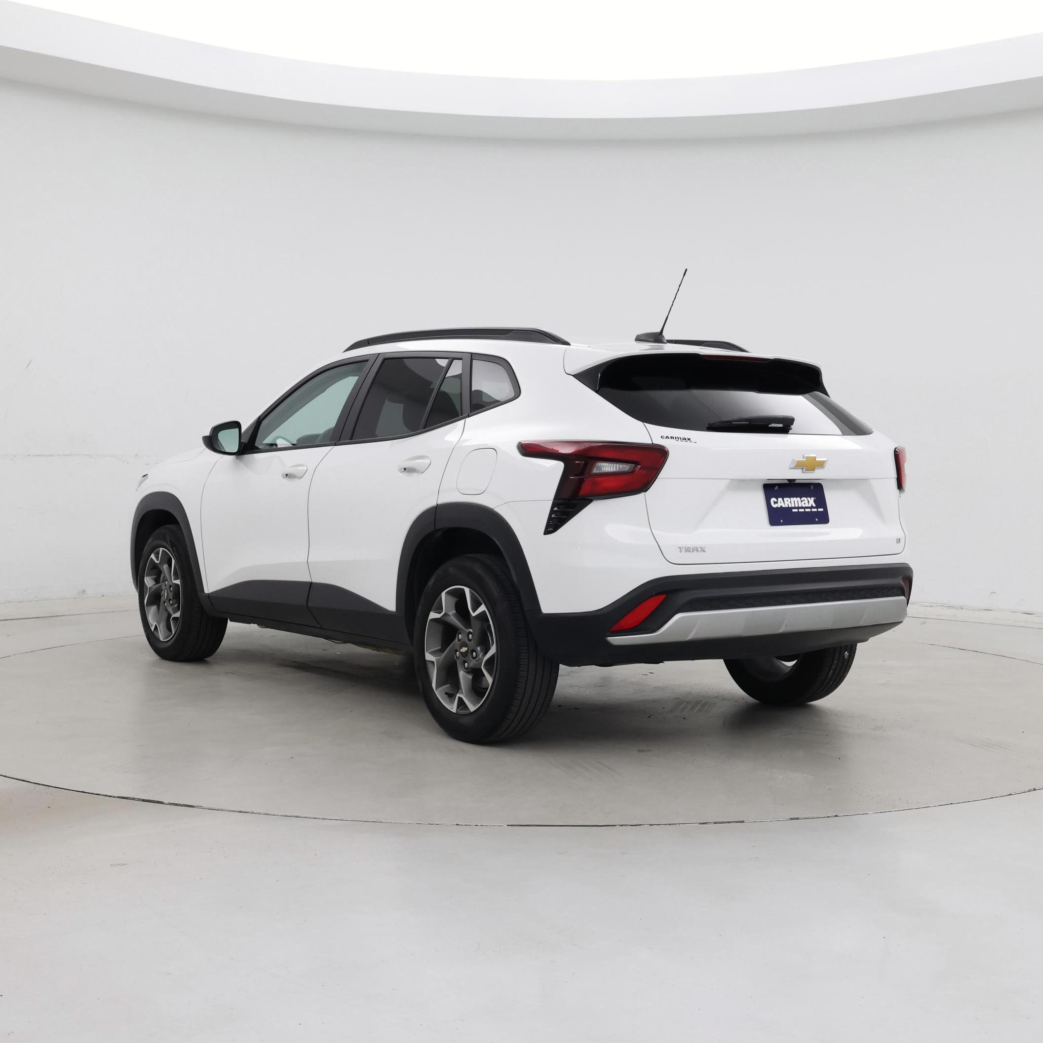 Thumbnail: 2025 Chevrolet Trax - 2