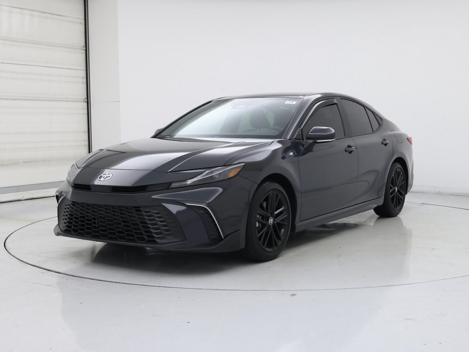 2026 Toyota Camry SE - Photo 5