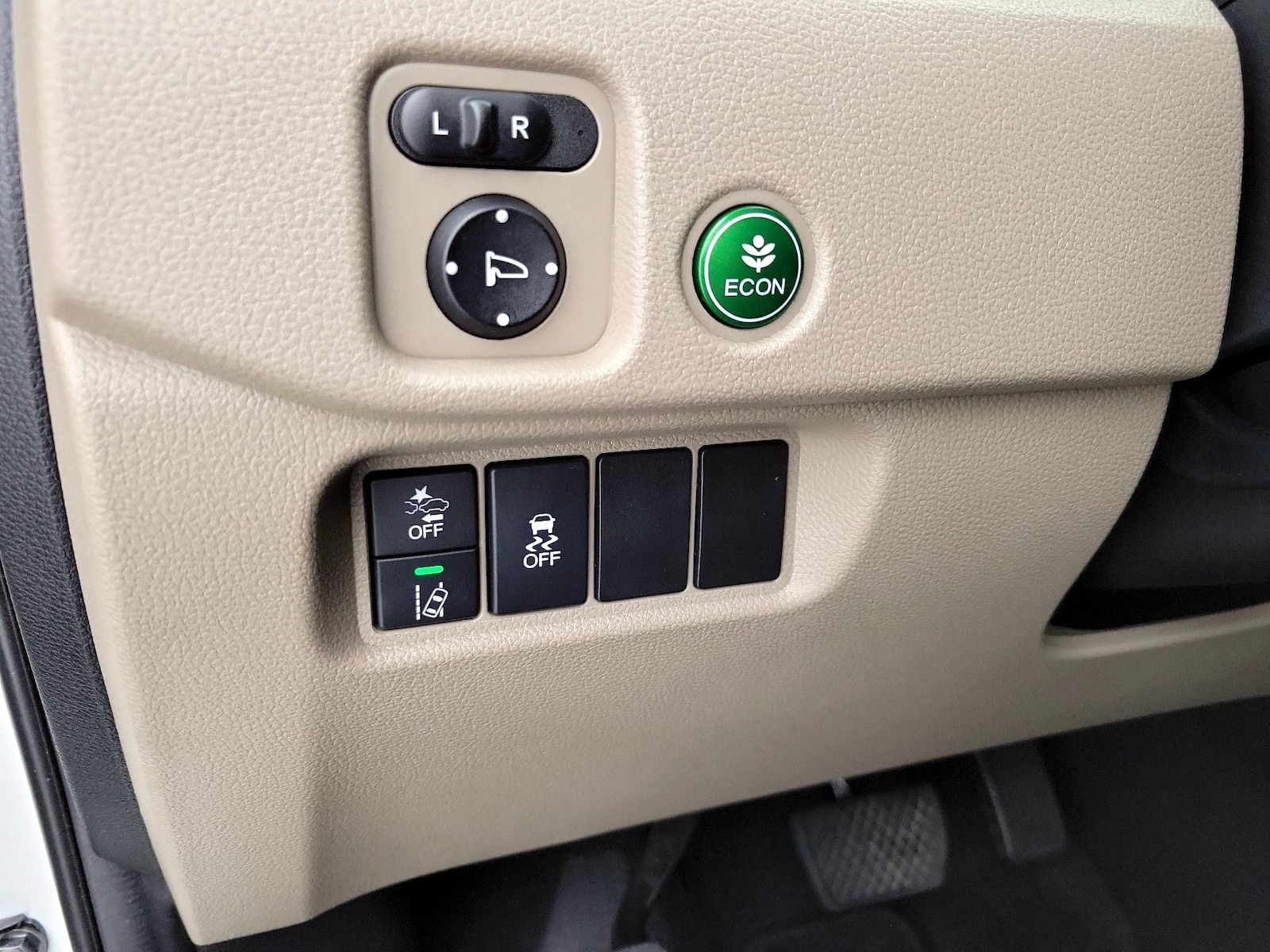 2021 Honda Pilot EX-L - Photo 14