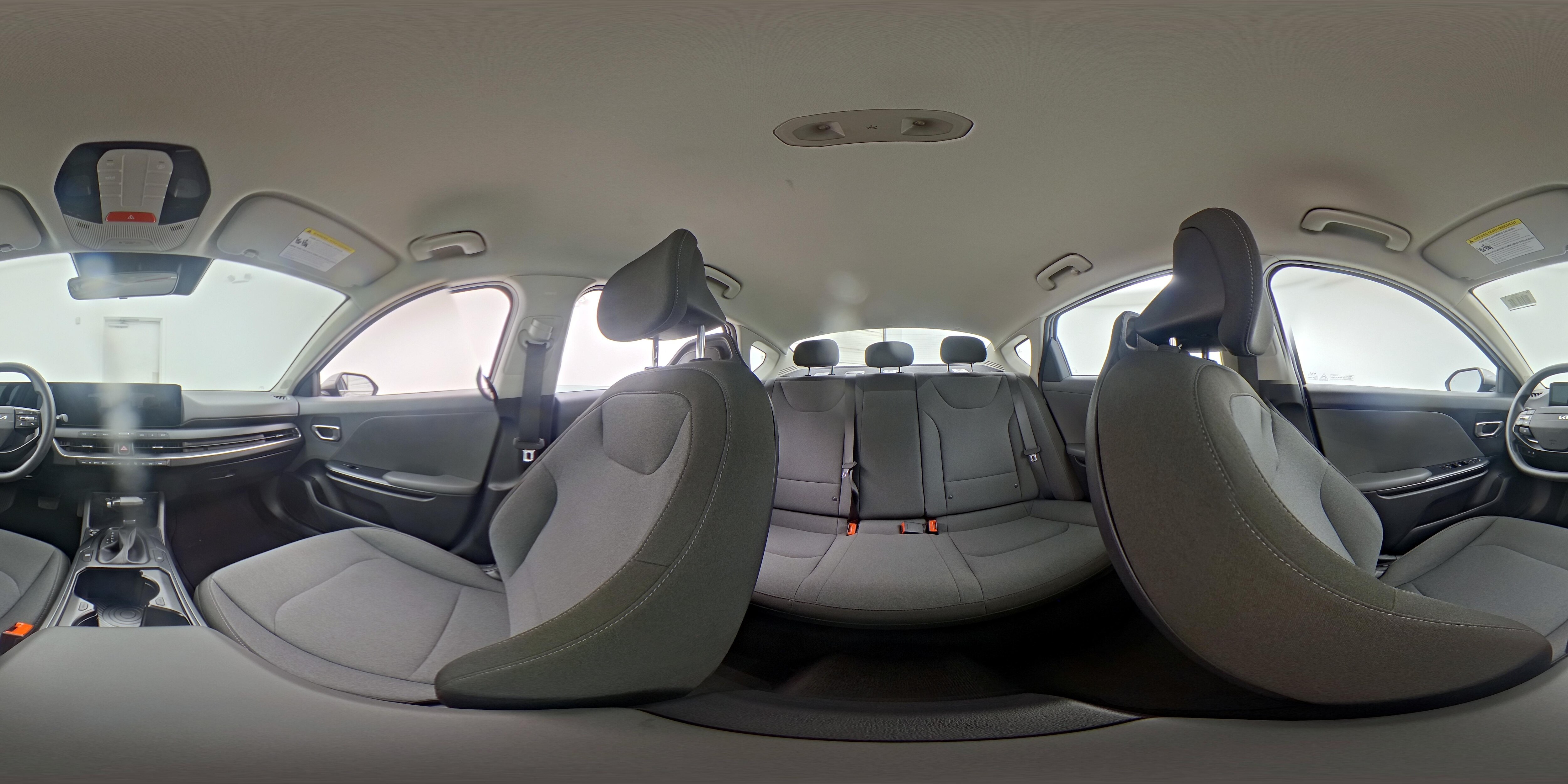 2025 Kia K4 LXS - Photo 22