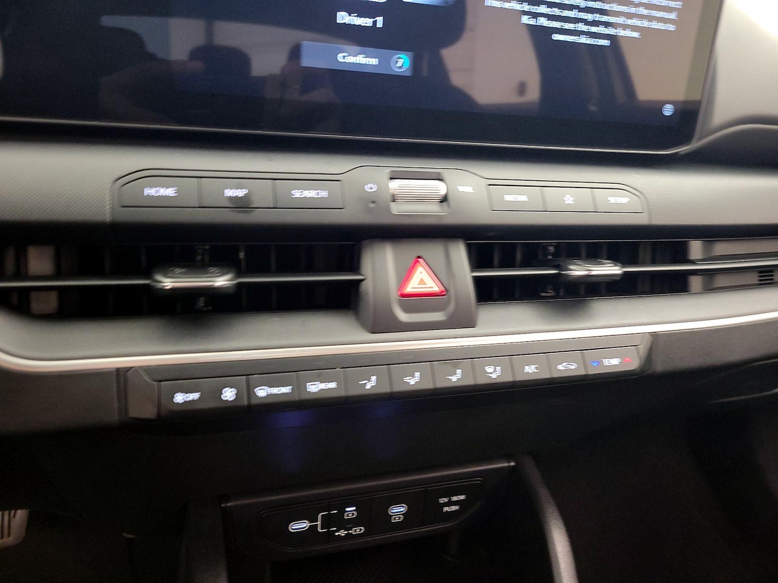 2025 Kia K4 LXS - Photo 15