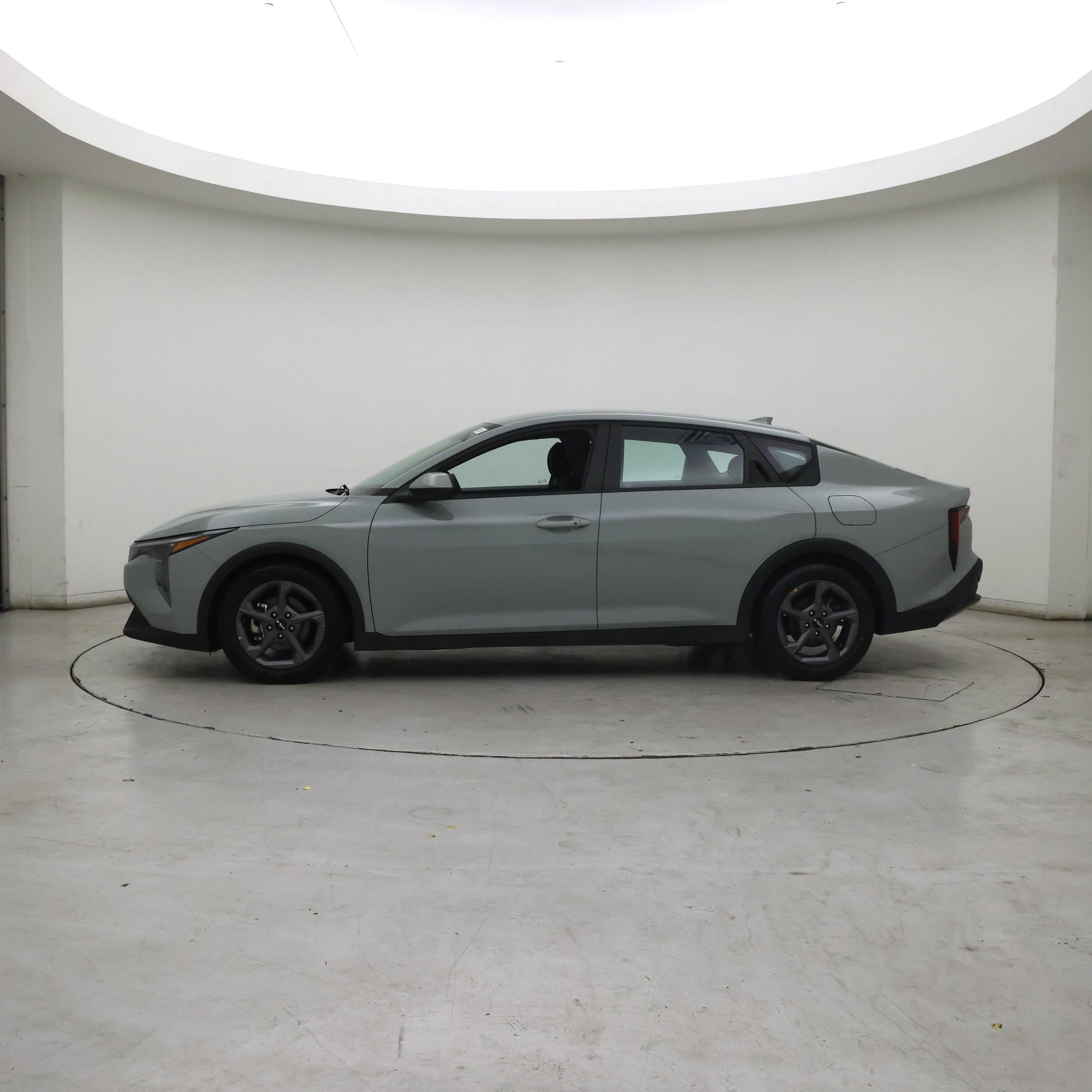 Thumbnail: 2025 Kia K4 - 3