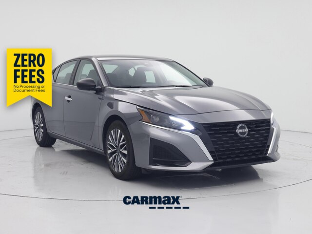 Gray 2025 Nissan Altima Sedan Front-Wheel Drive Automatic