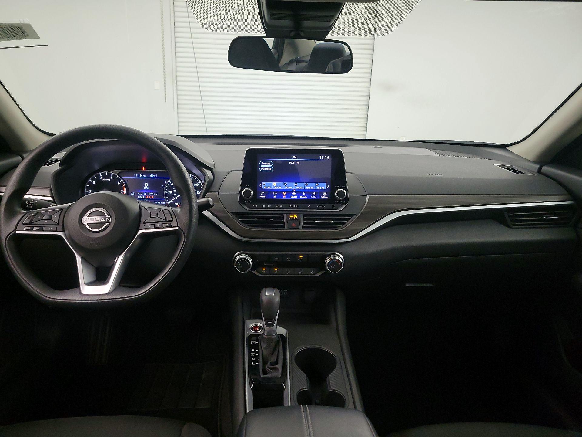 Thumbnail: 2025 Nissan Altima - 9