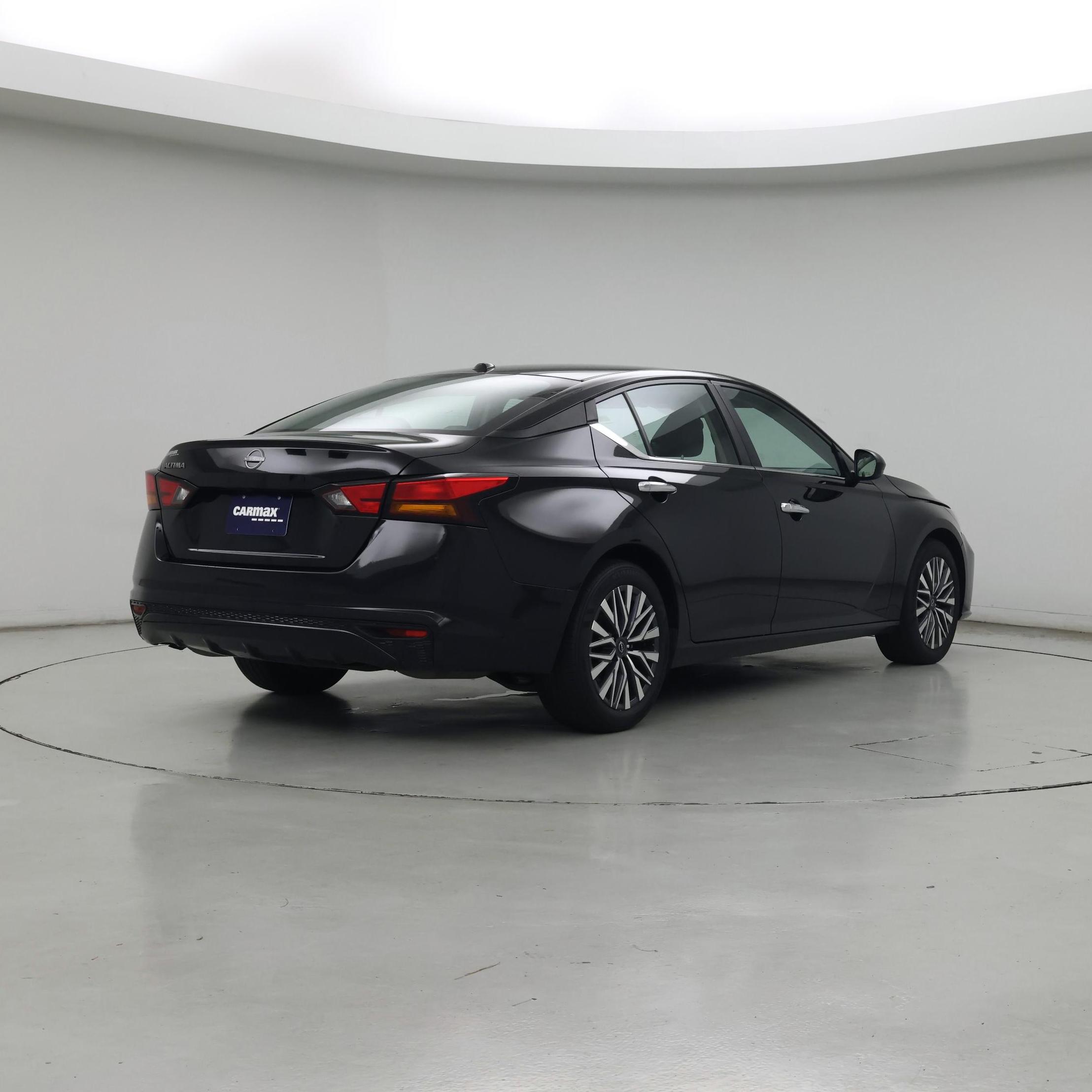 Thumbnail: 2025 Nissan Altima - 8