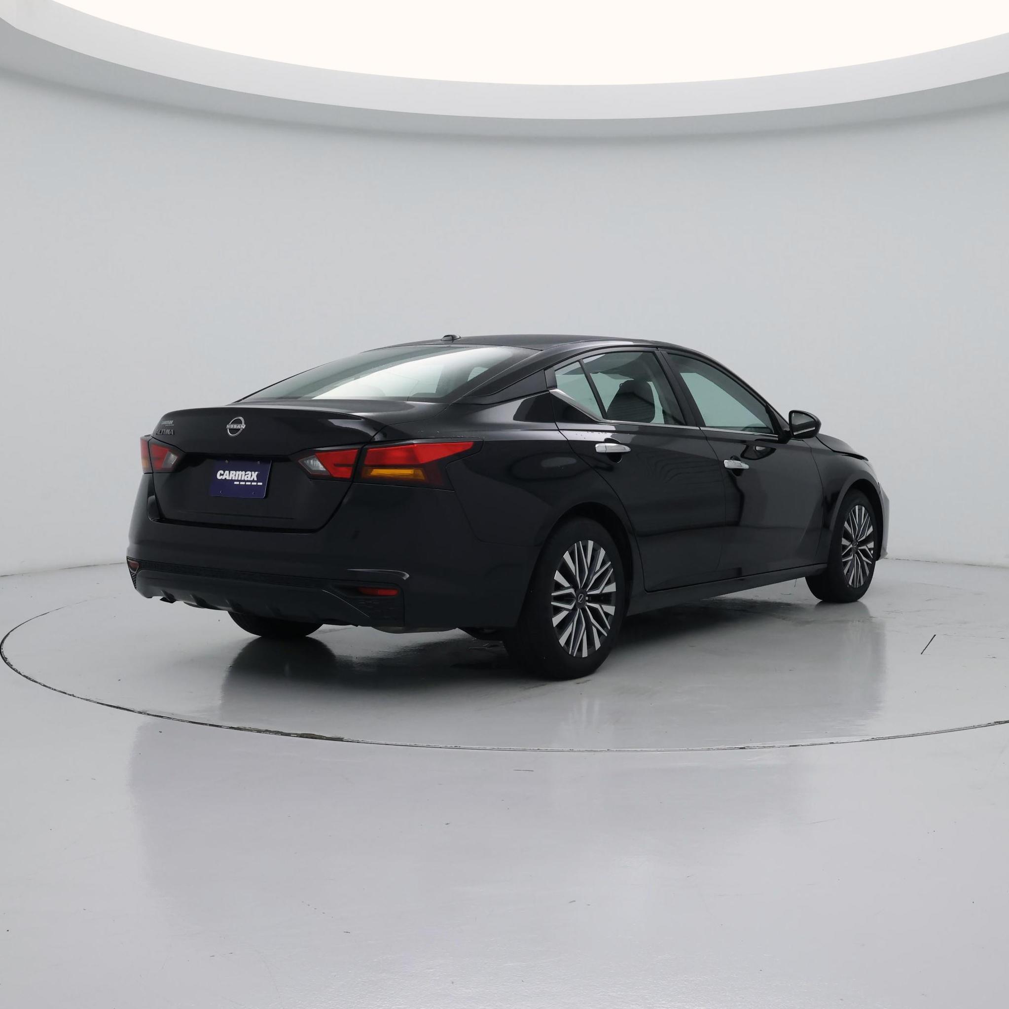 Thumbnail: 2025 Nissan Altima - 8