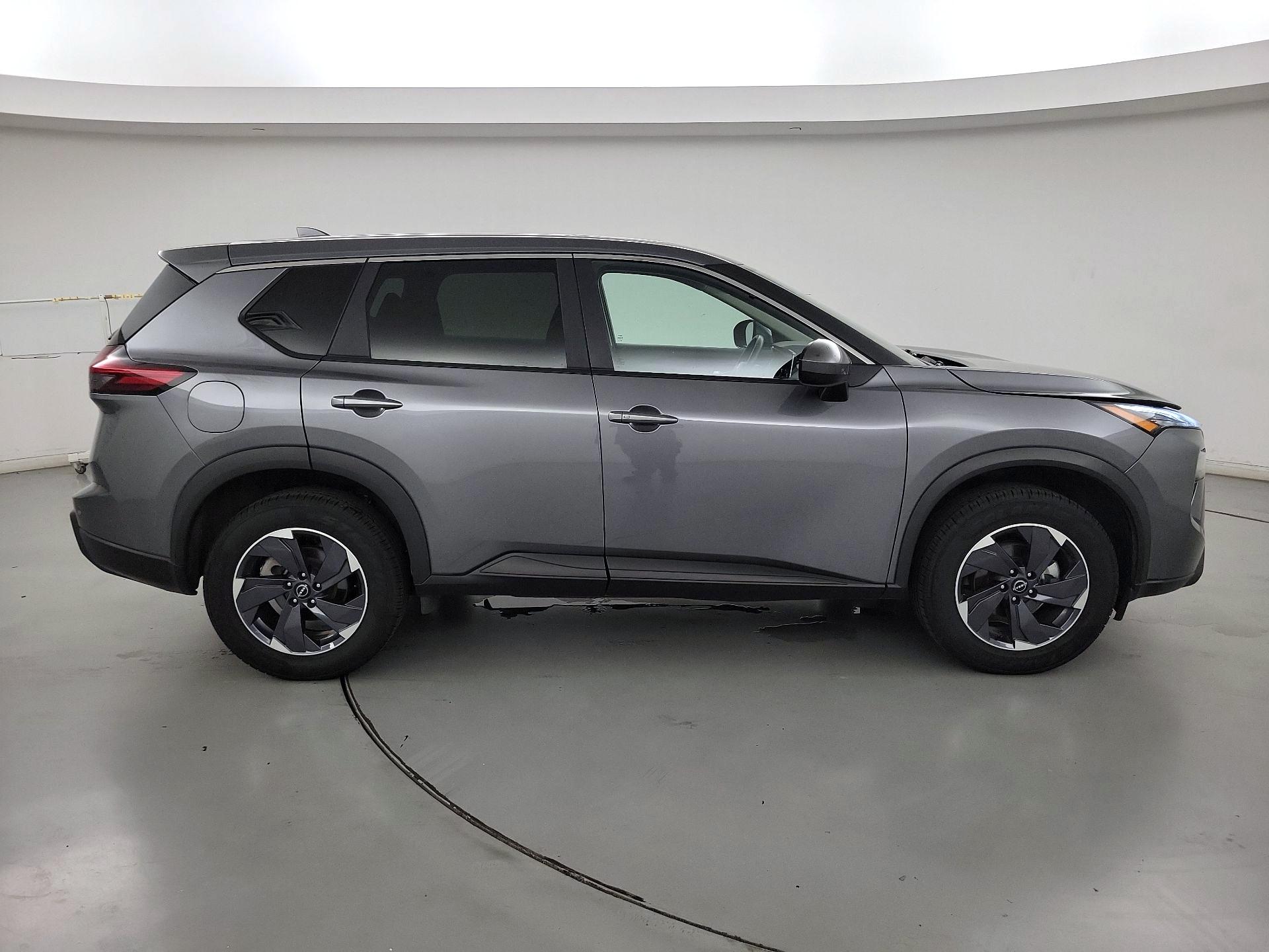Thumbnail: 2025 Nissan Rogue - 4