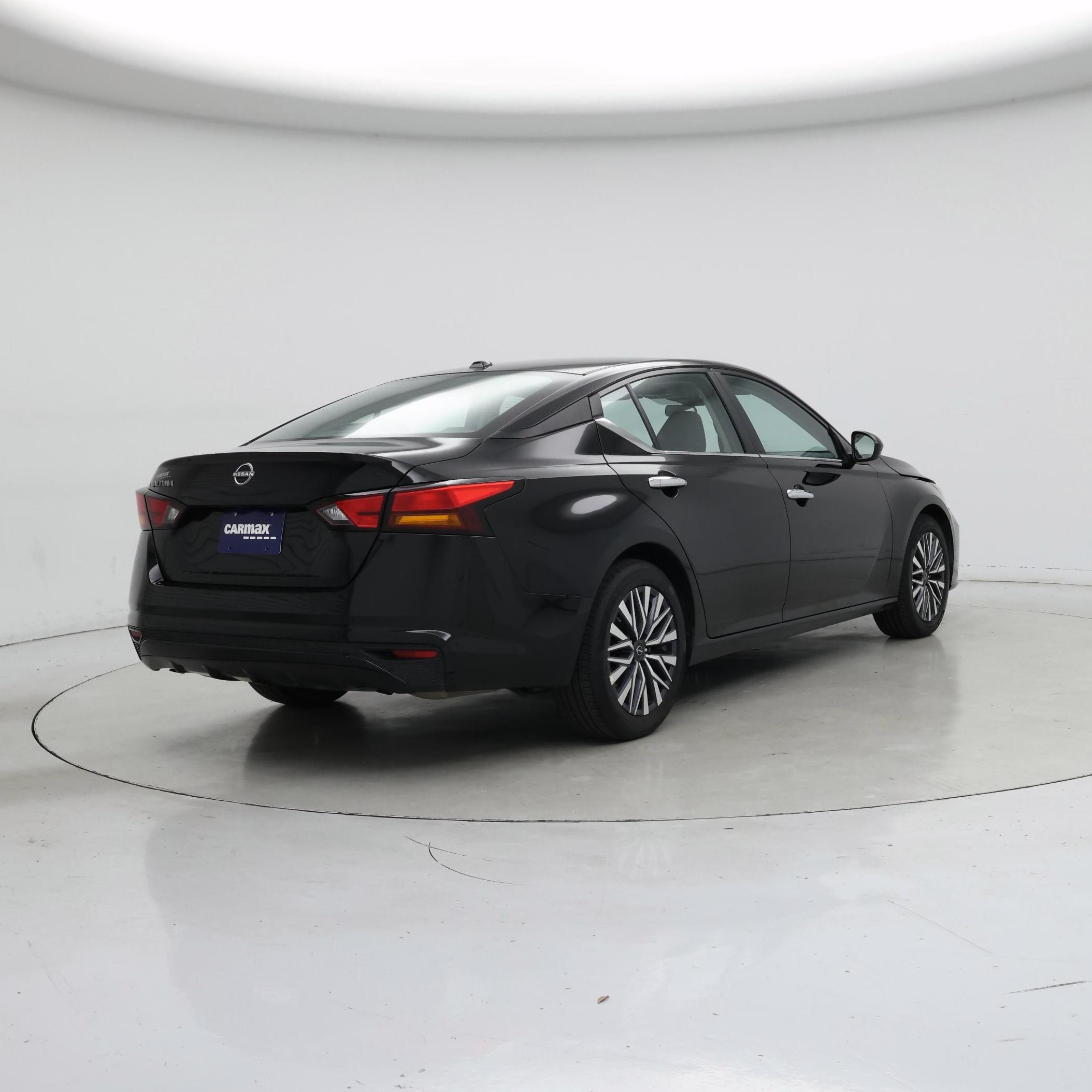 Thumbnail: 2025 Nissan Altima - 8