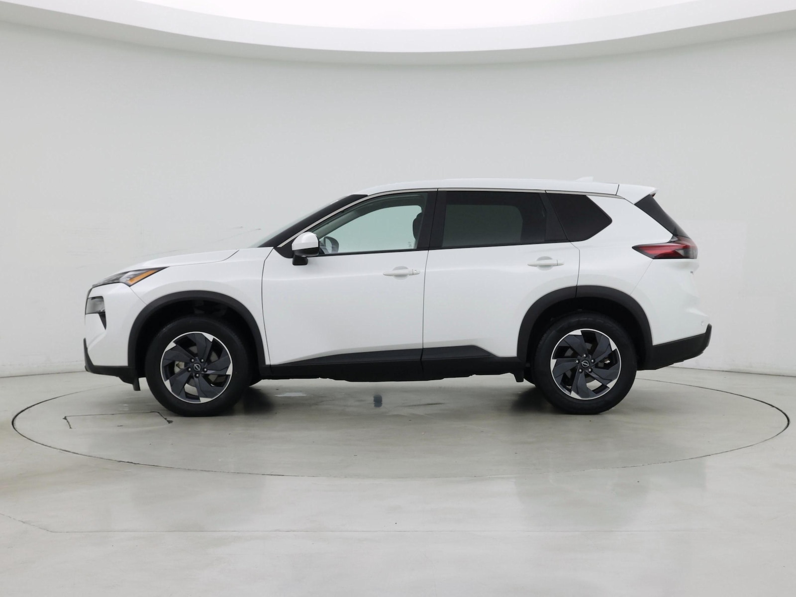 2025 Nissan Rogue SV - Photo 4
