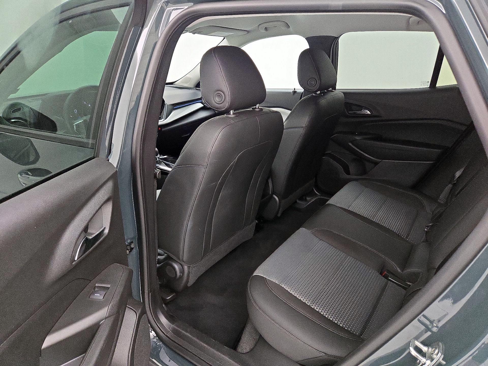 Thumbnail: 2025 Chevrolet Trax - 19