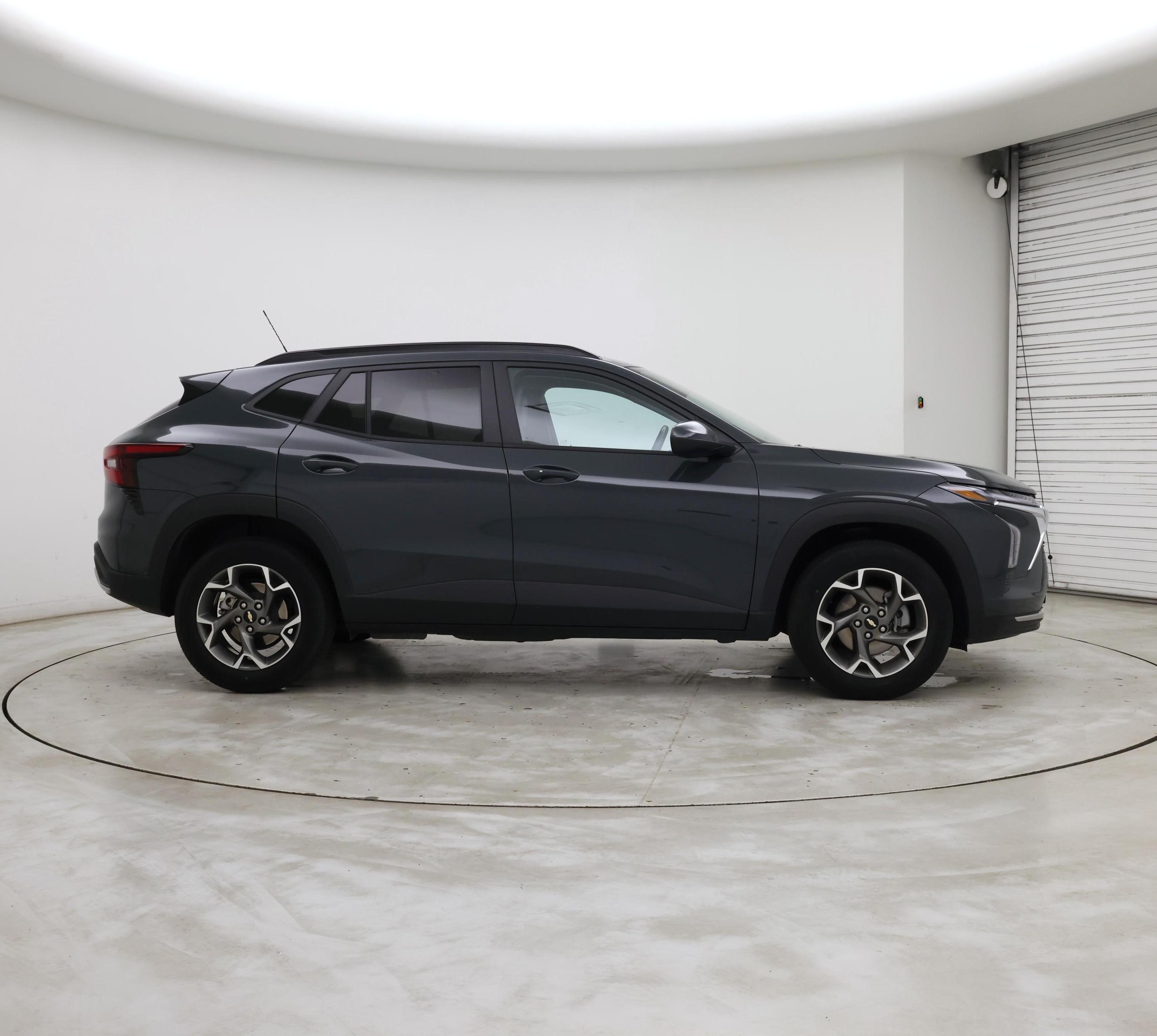 Thumbnail: 2025 Chevrolet Trax - 7
