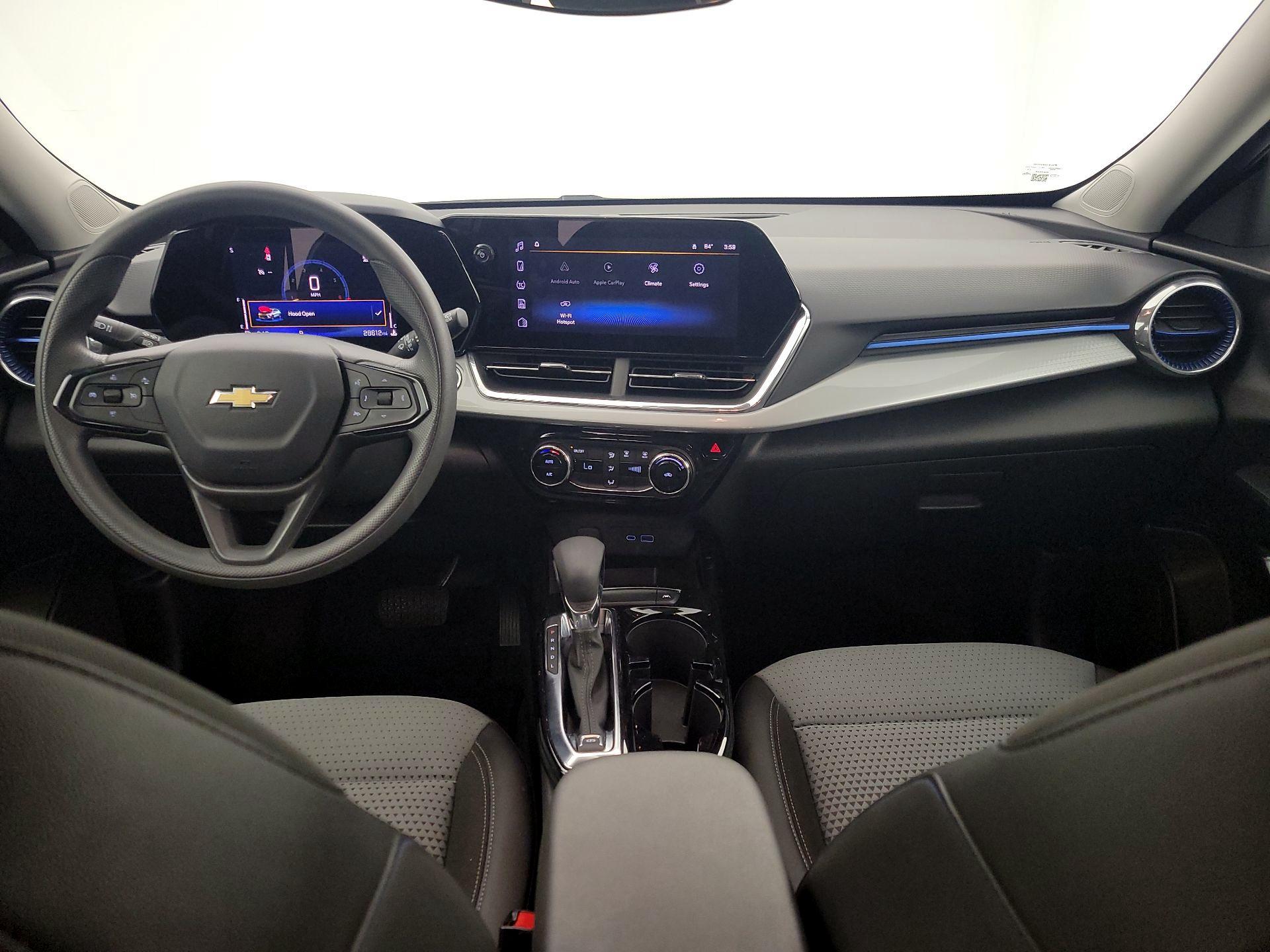 Thumbnail: 2025 Chevrolet Trax - 9