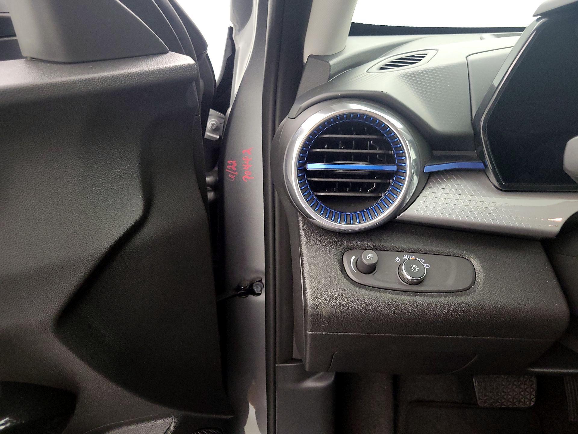 Thumbnail: 2025 Chevrolet Trax - 13