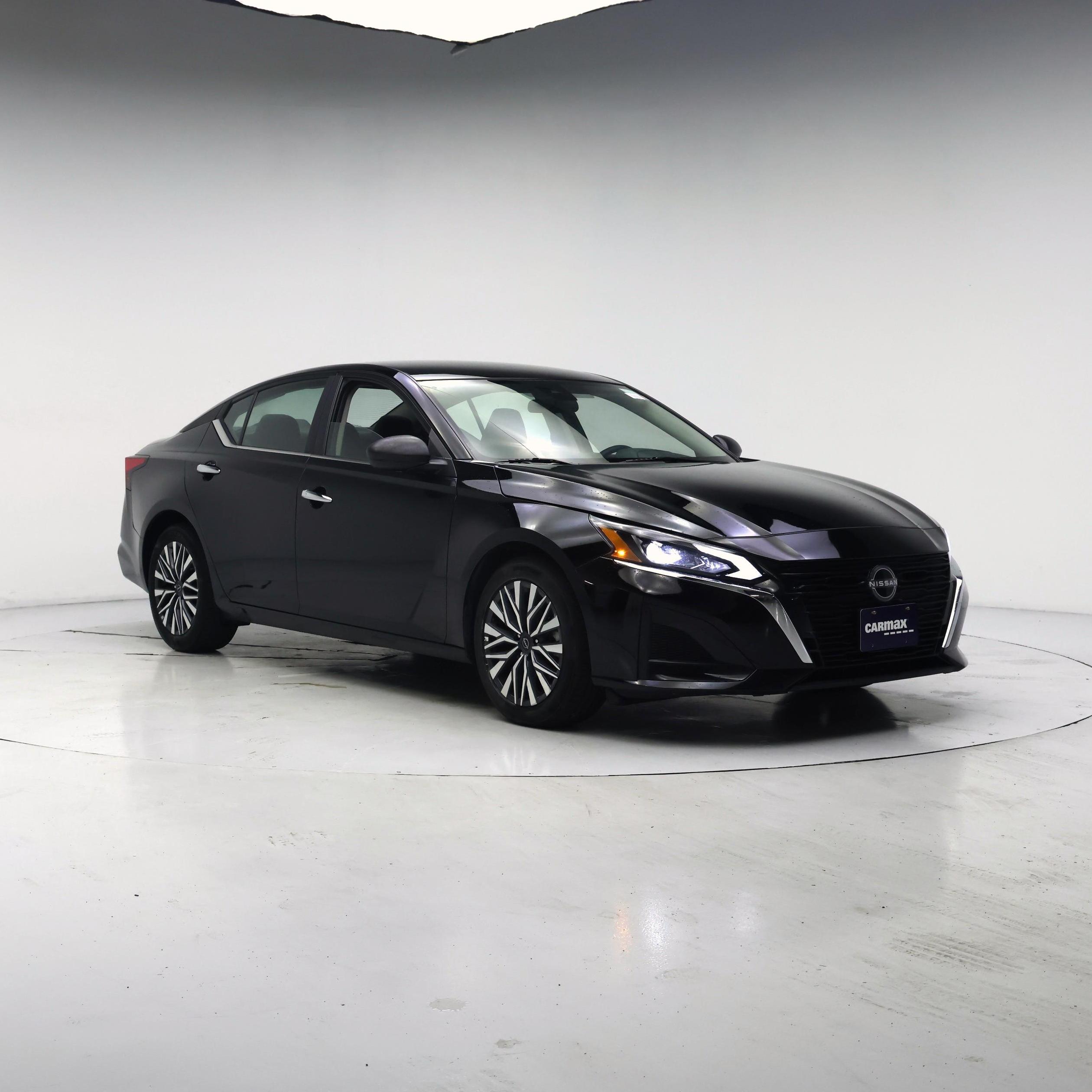 Black 2025 Nissan Altima Sedan Front-Wheel Drive Automatic