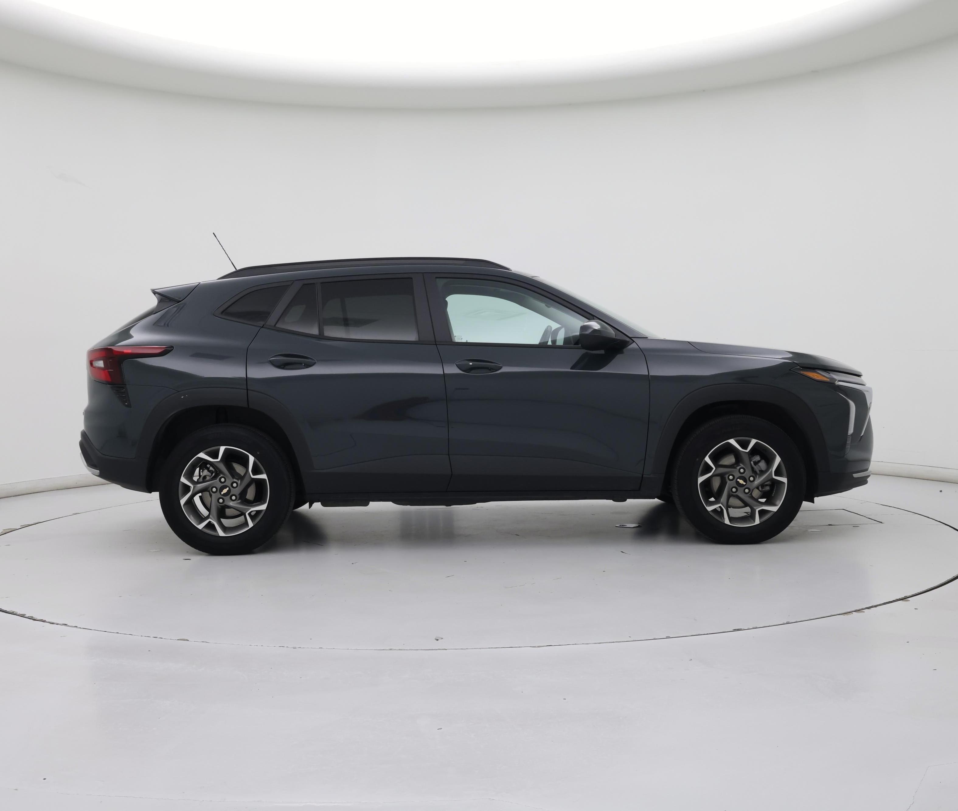 Thumbnail: 2025 Chevrolet Trax - 7