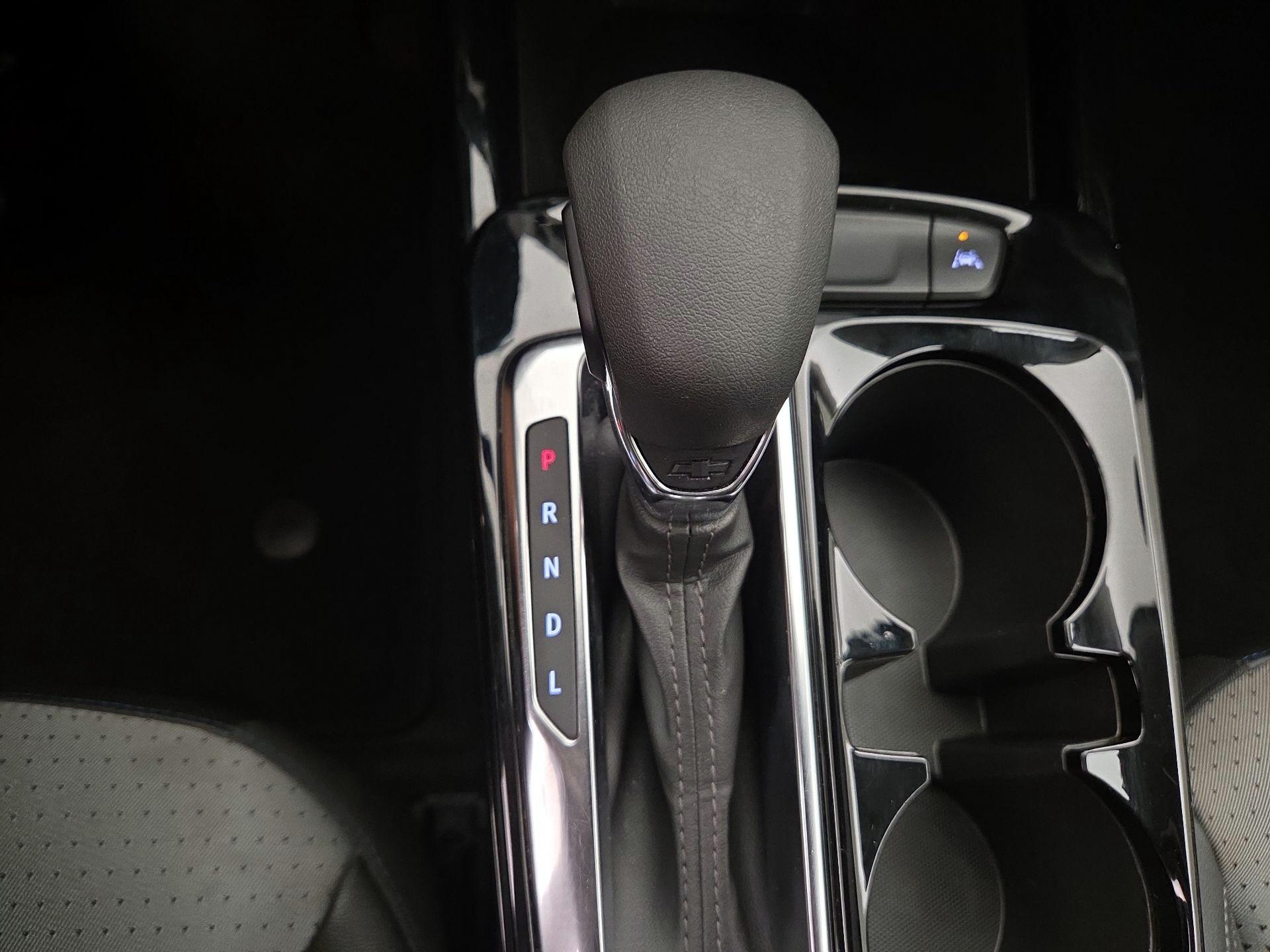 Thumbnail: 2025 Chevrolet Trax - 17