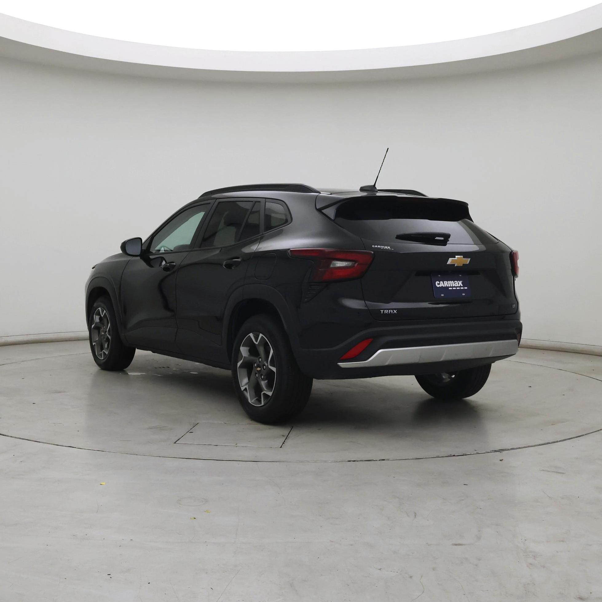 Thumbnail: 2025 Chevrolet Trax - 2