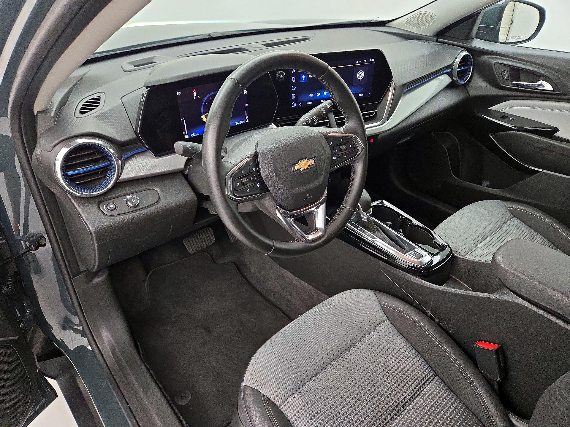 Thumbnail: 2025 Chevrolet Trax - 11