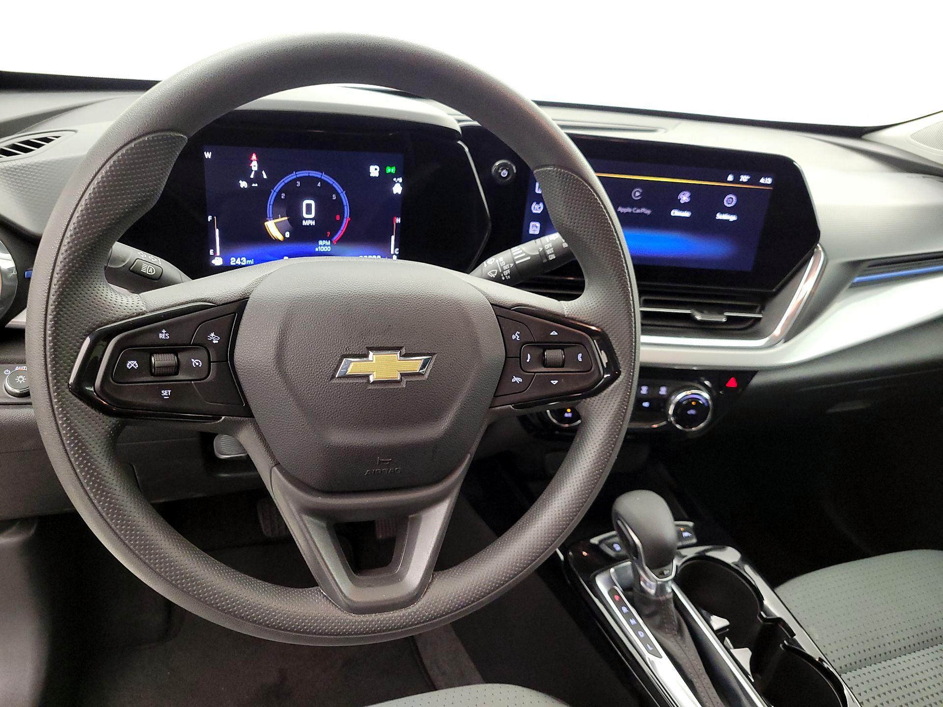 Thumbnail: 2025 Chevrolet Trax - 10