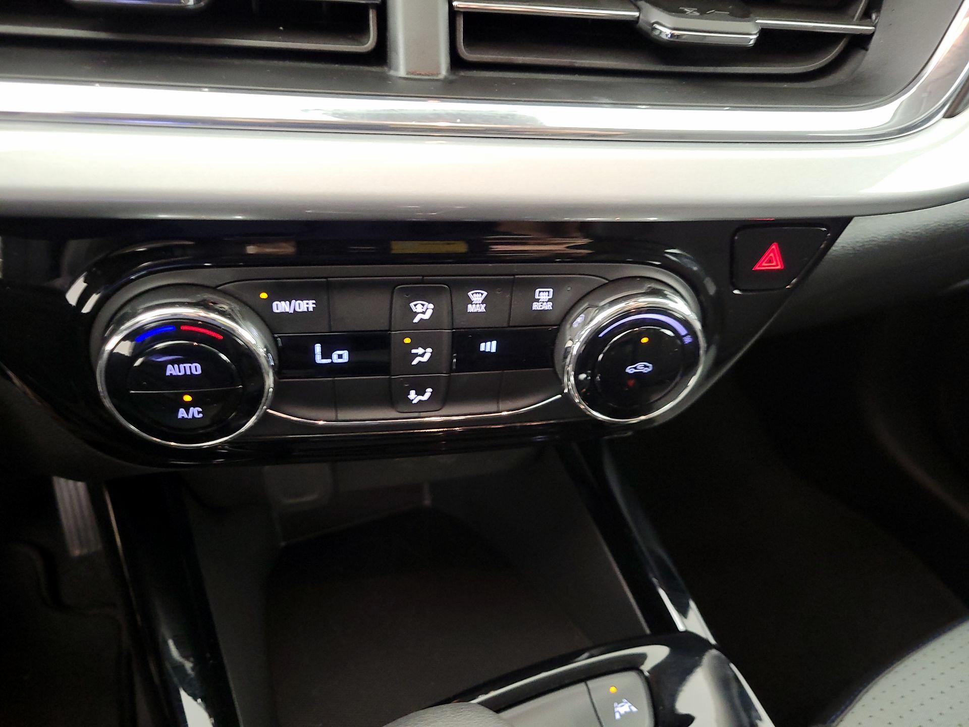 Thumbnail: 2025 Chevrolet Trax - 16