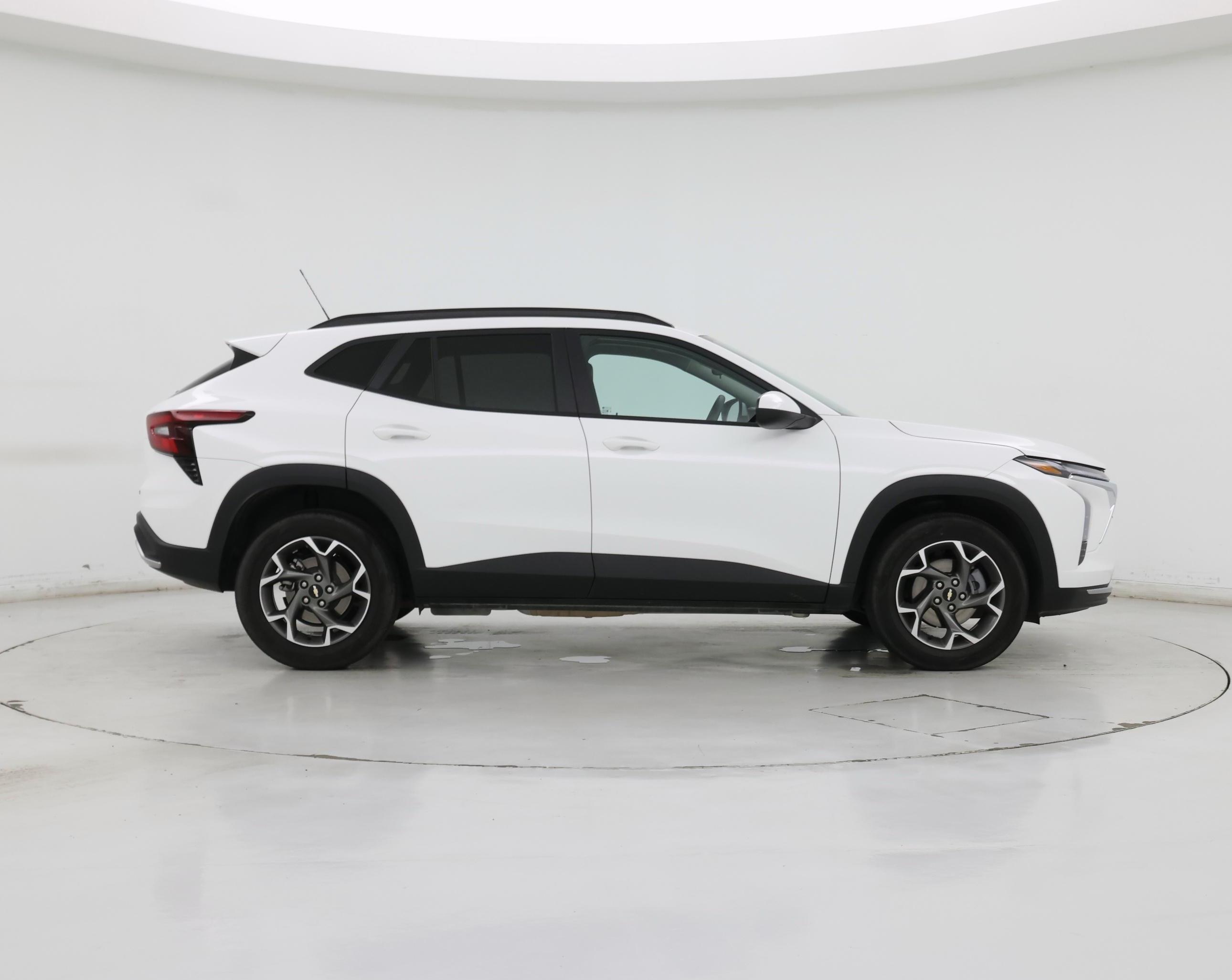 Thumbnail: 2025 Chevrolet Trax - 7