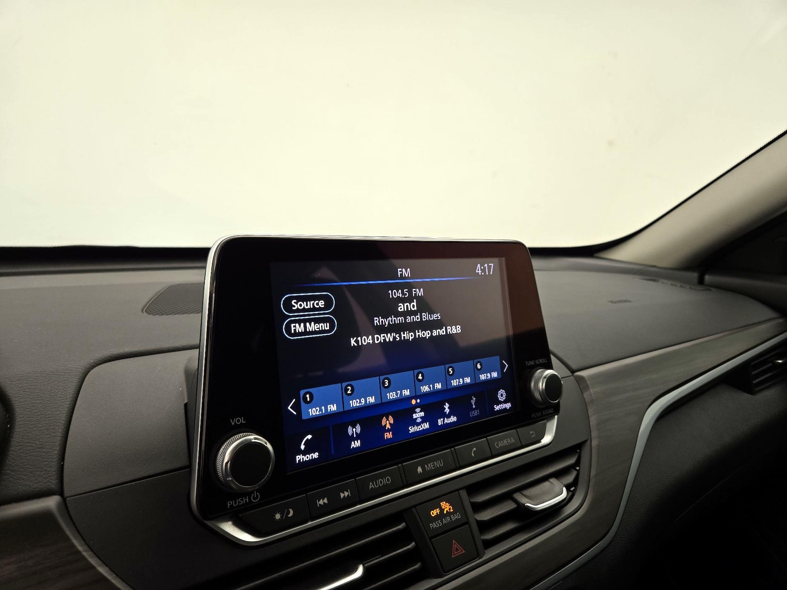 2025 Nissan Altima SV - Photo 16