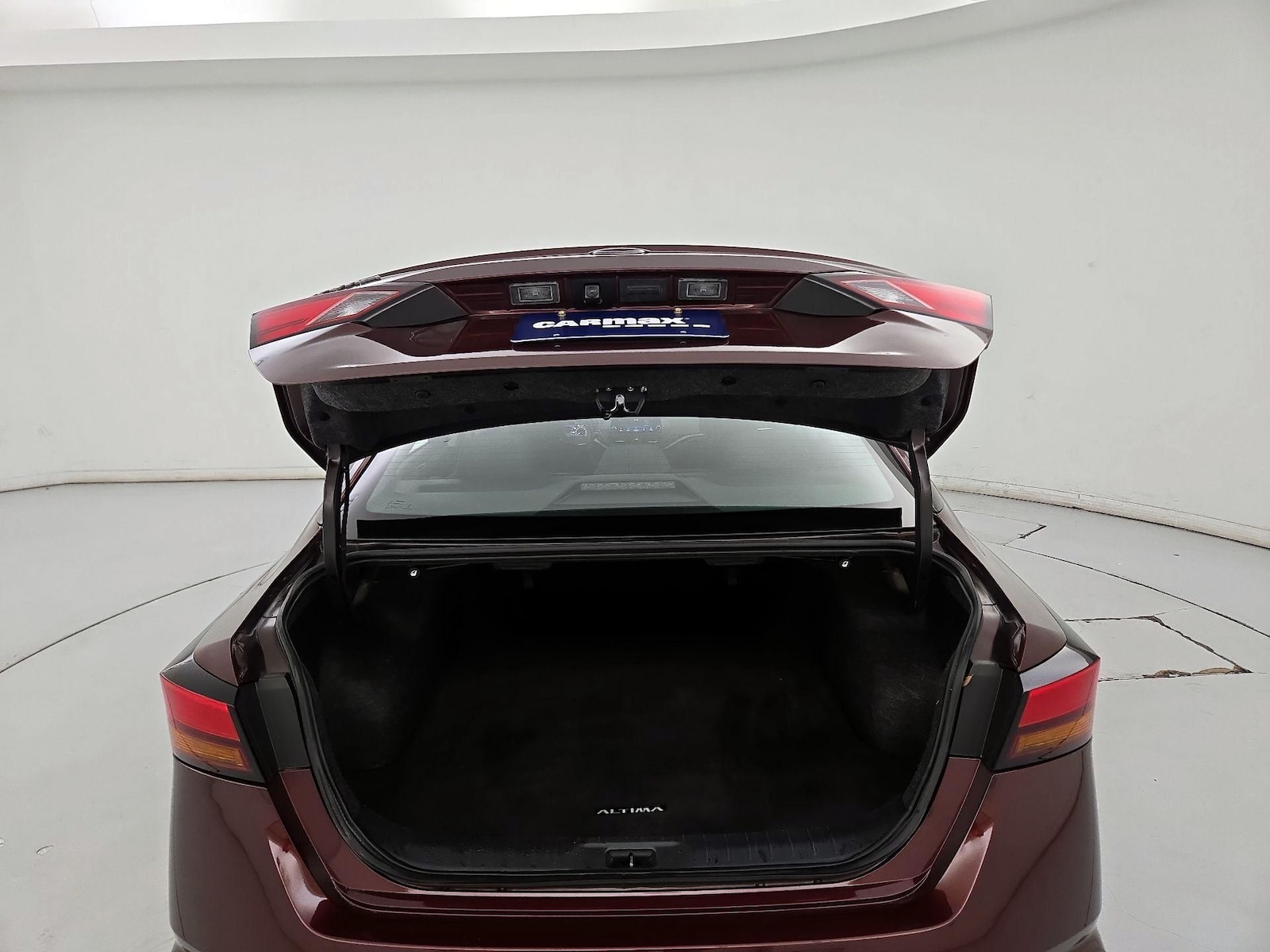 2025 Nissan Altima SV - Photo 21