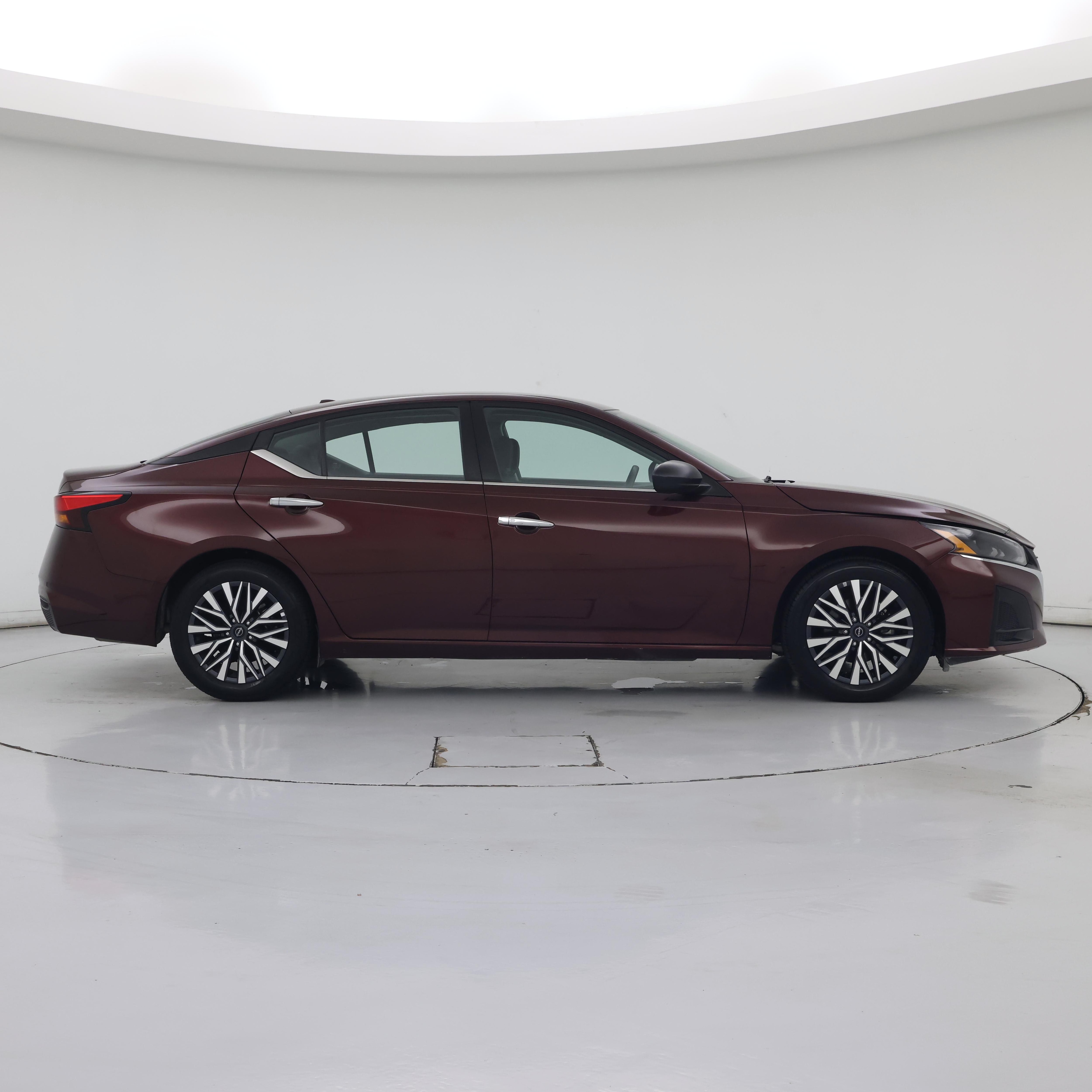 Thumbnail: 2025 Nissan Altima - 7